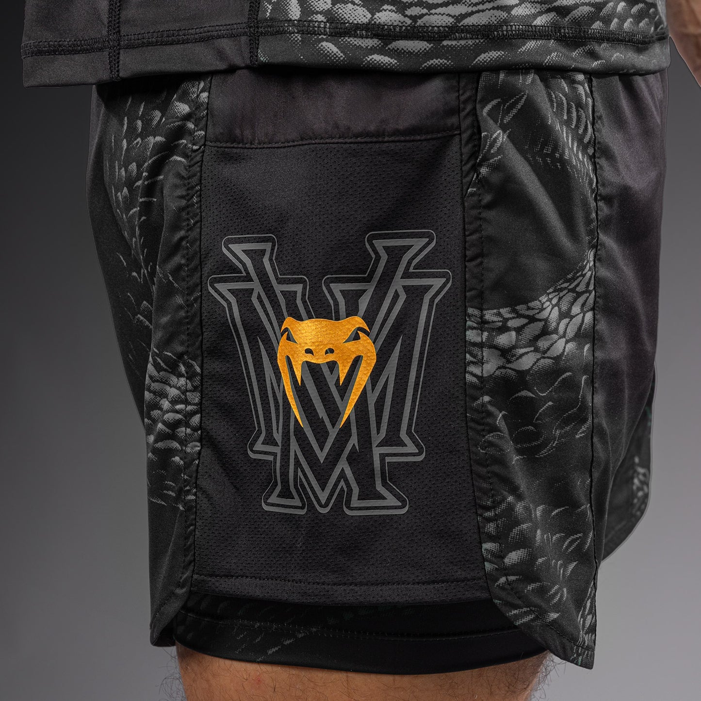 Venum Matupa Trainingsshorts - Schwarz/Grau/Gold
