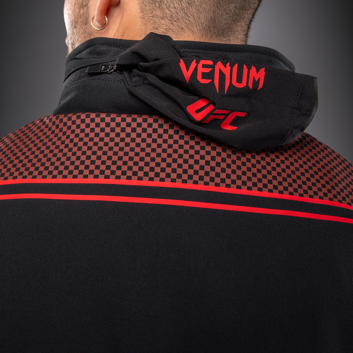 Venum UFC Unity by Venum Authentic Fight Week Herren-Kapuzenjacke mit Reißverschluss - Schwarz