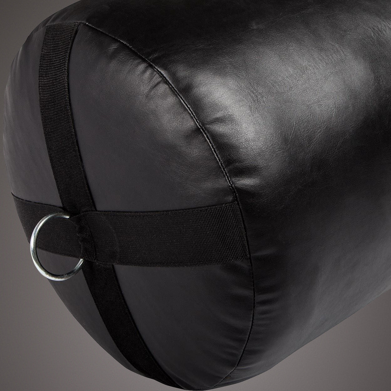 Venum Challenger Boxsack + Deckenhaken - Schwarz/Weiß - 150 cm - Gefüllt