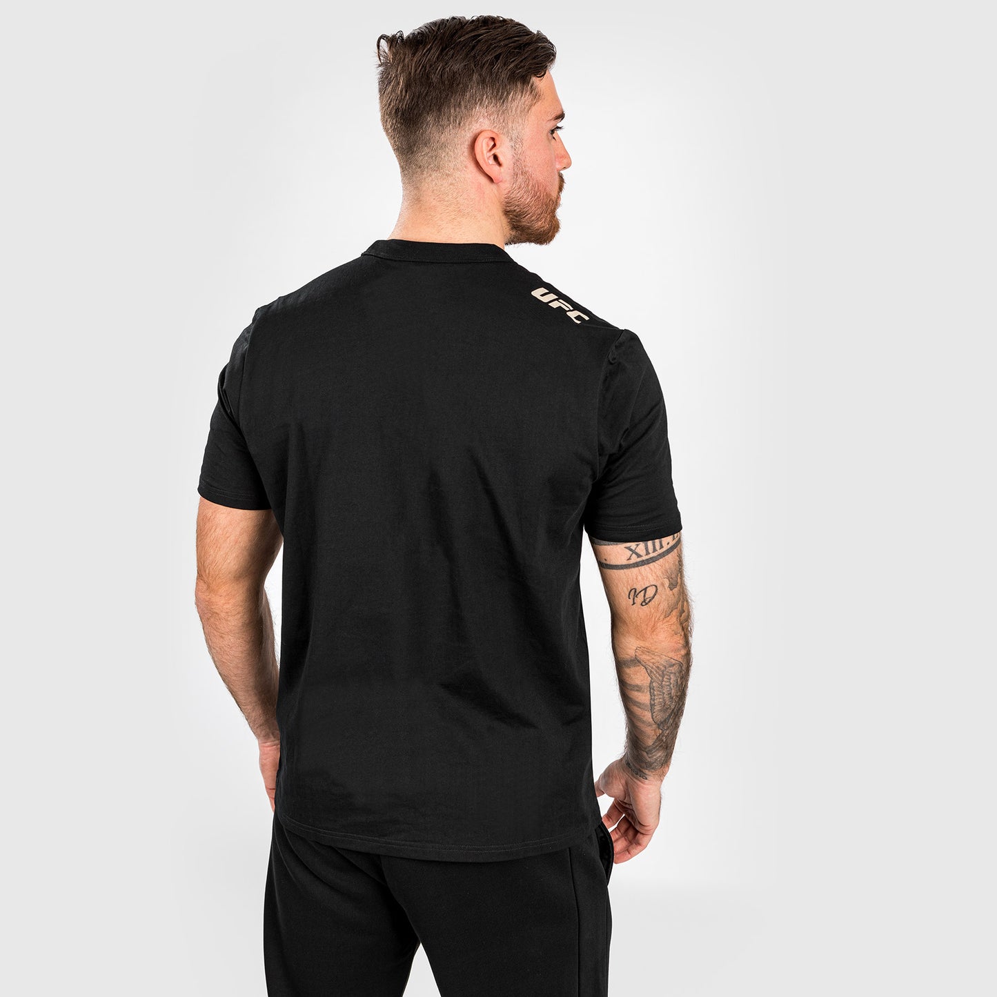 UFC Adrenaline by Venum Fight Week Kurzarm-T-Shirt für Männer - Schwarz