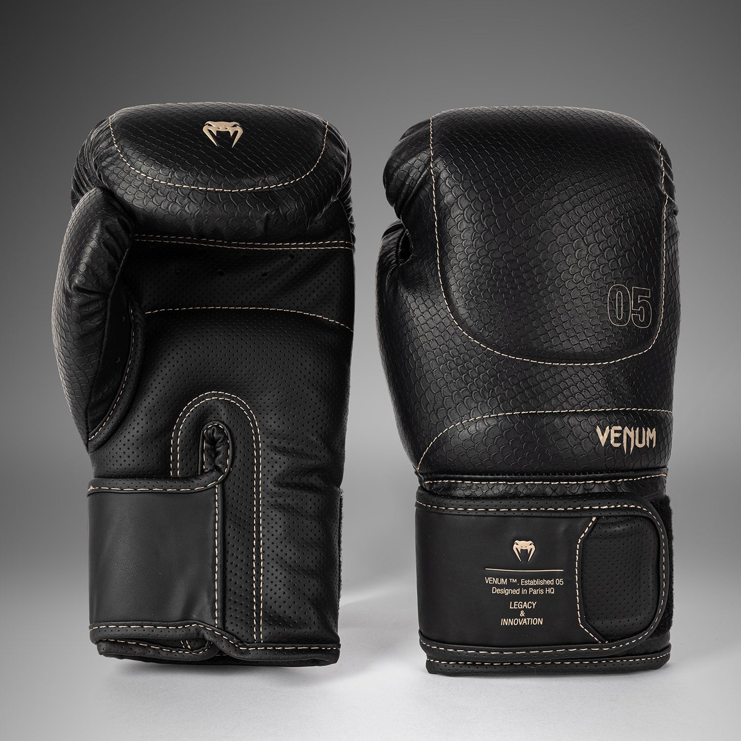 Venum Impact Evo Scales Boxhandschuhe – Schwarz