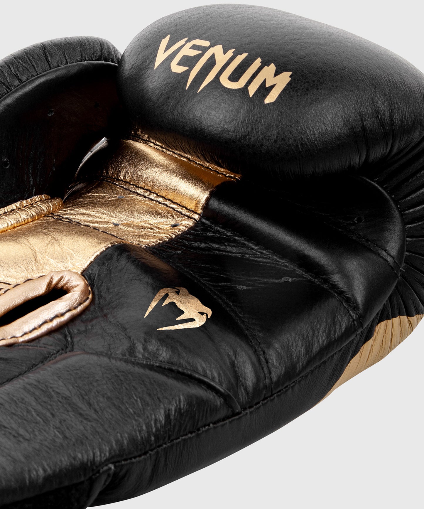 Venum Giant 2.0 professionelle Boxhandschuhe - Klettverschluss