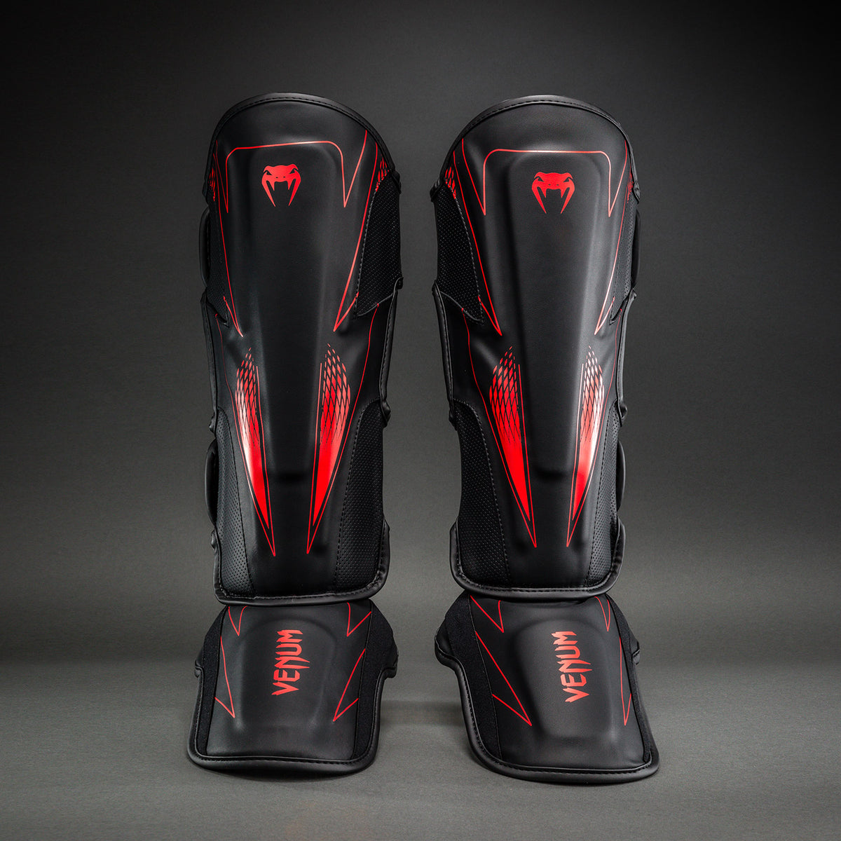 Venum Amazonia Reborn Schienbeinschoner - Schwarz/Rot
