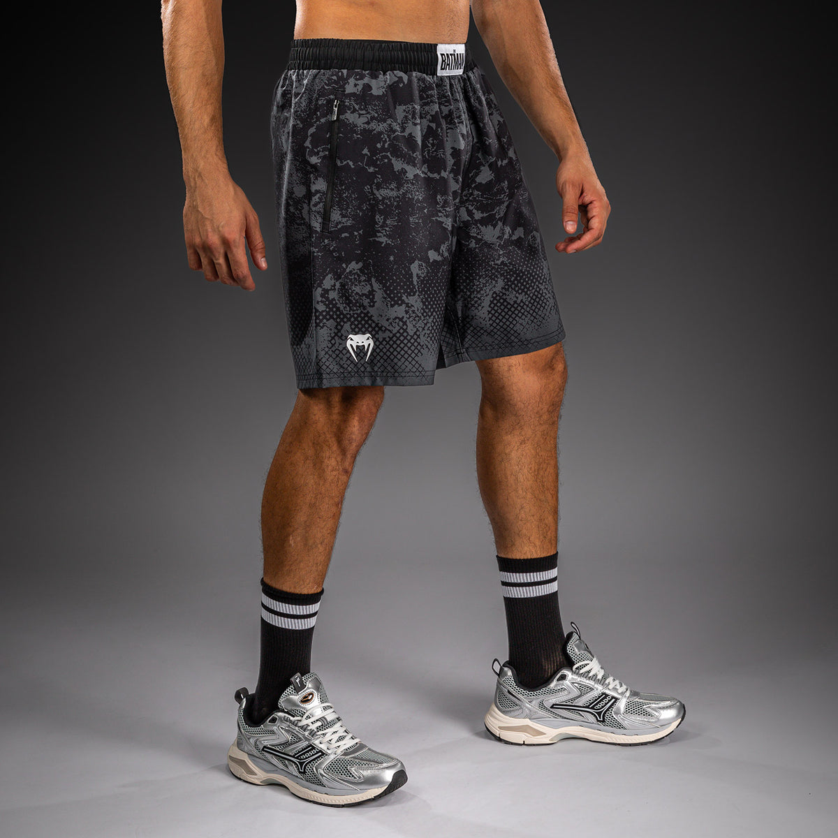 Venum x Batman Trainingsshorts - Schwarz/Grau/Weiß