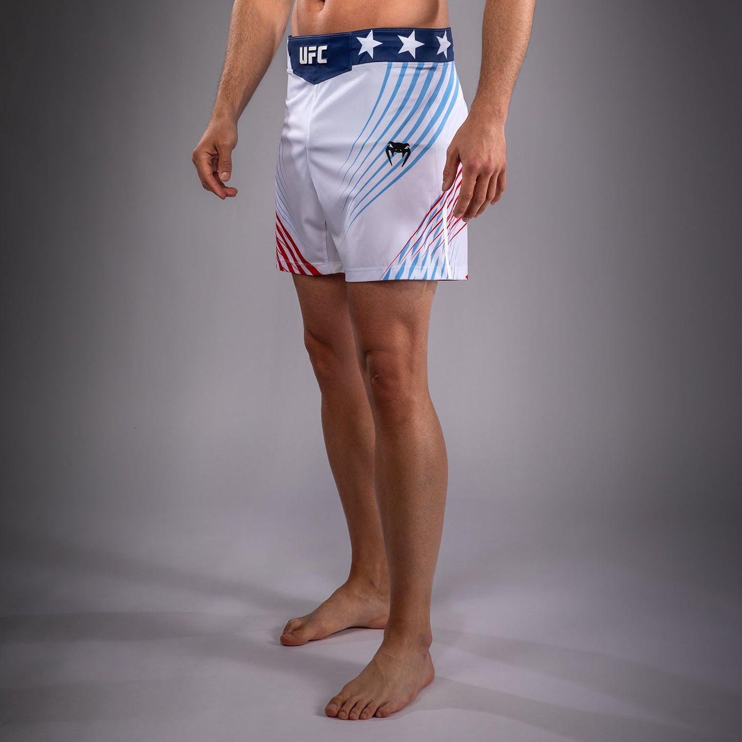 Official UFC Freedom 250 by Venum Personalisiert Authentic Fight Night Fight Shorts im Short Fit für Herren - Weiß