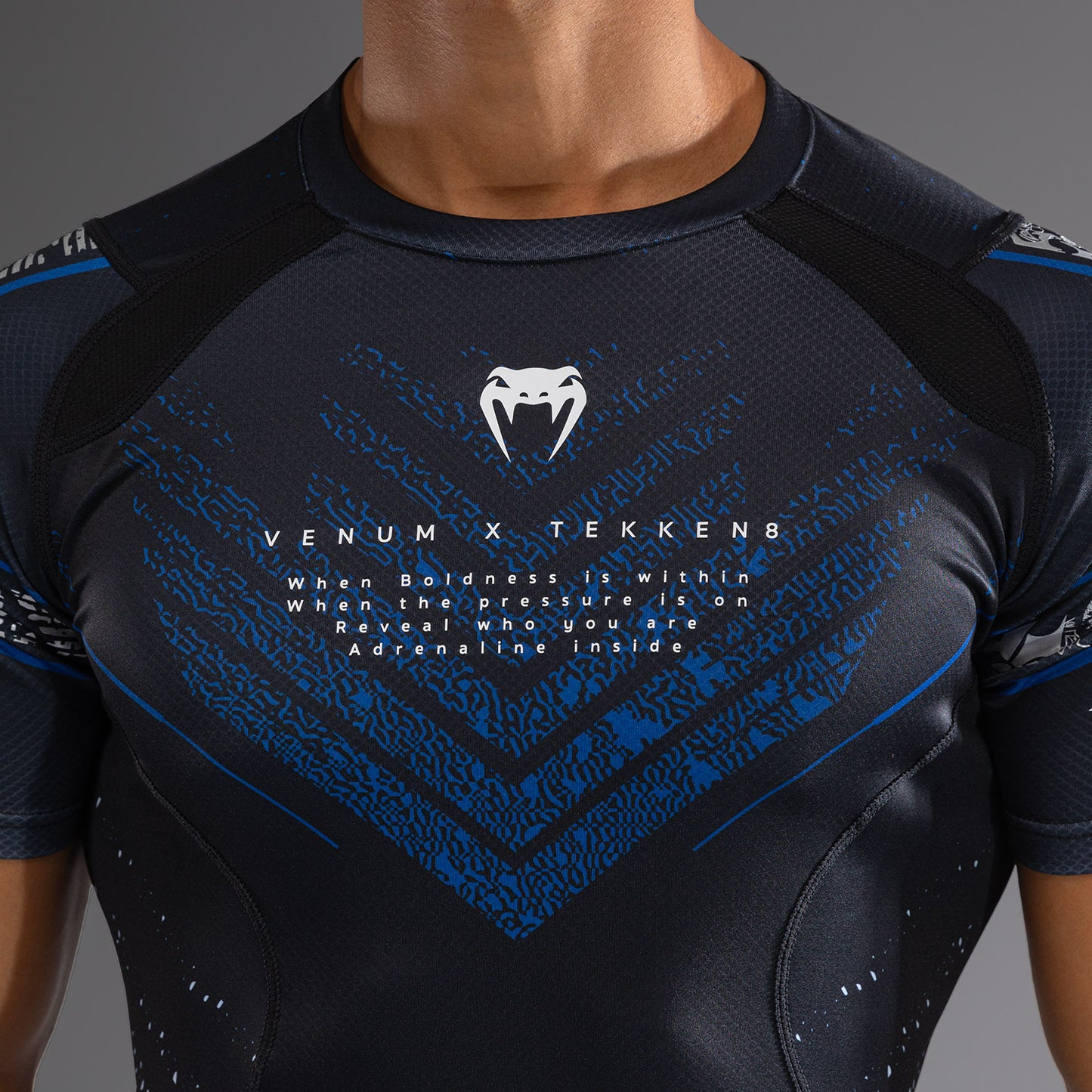 Venum x TEKKEN 8 - Paul Phoenix Rashguard - Schwarz/Blau
