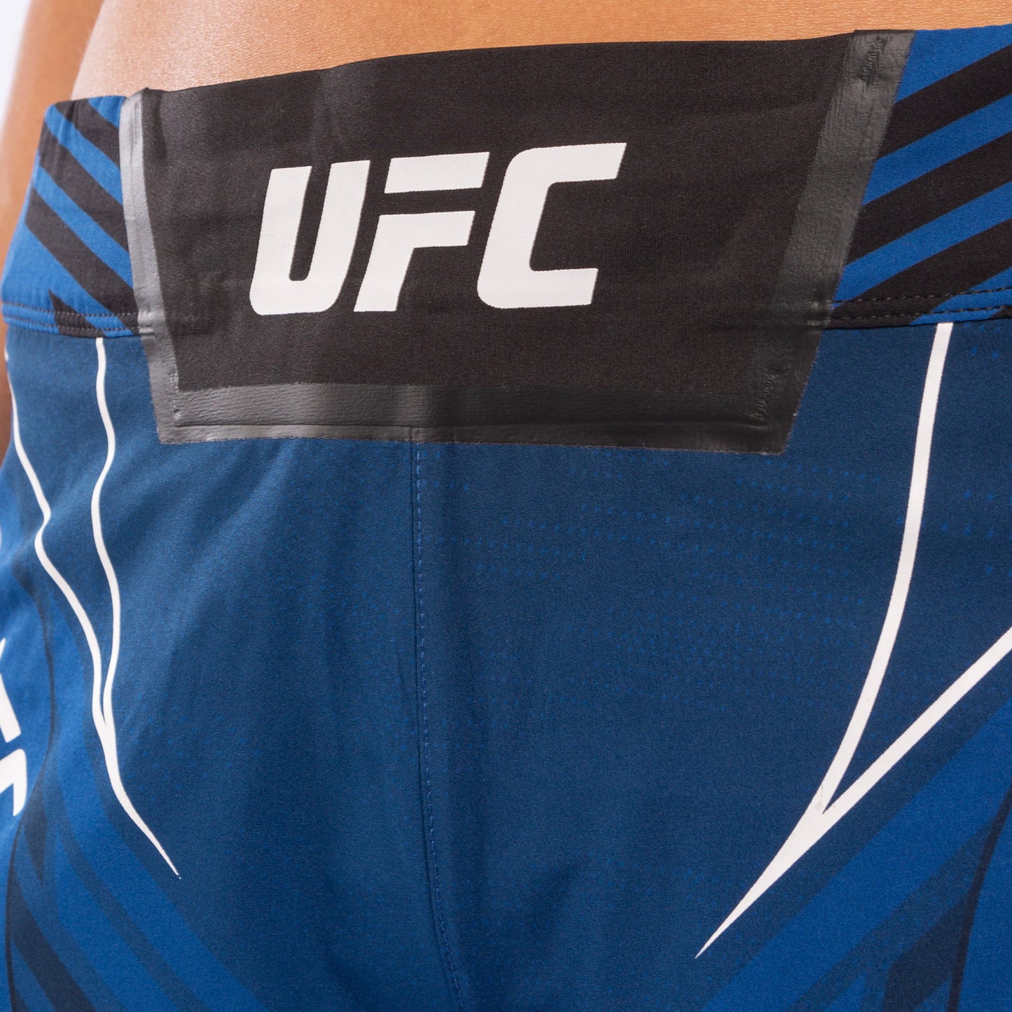 UFC Venum Authentic Fight Night Damen Shorts - Short Fit - Blau
