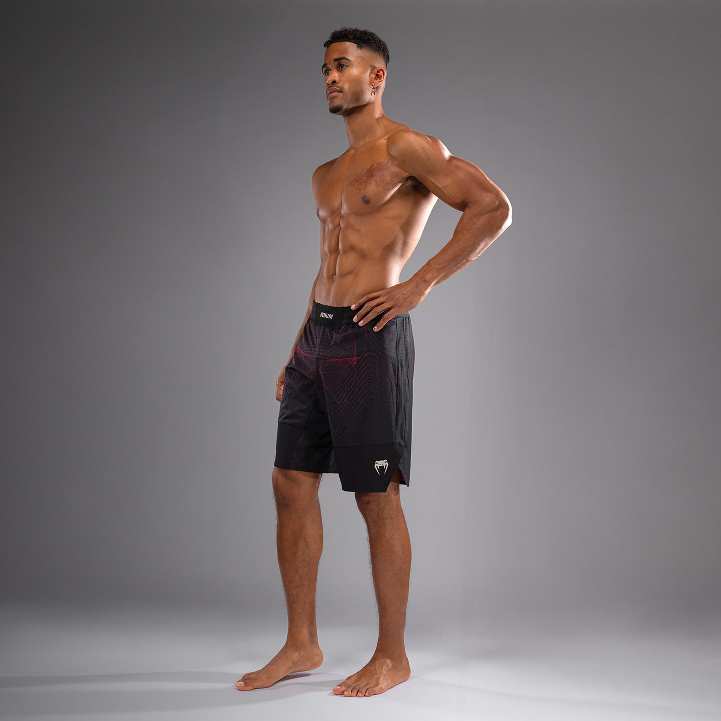 Venum G-Fit Air Herren Kampfshorts - Tiefschwarz/Feuerrot