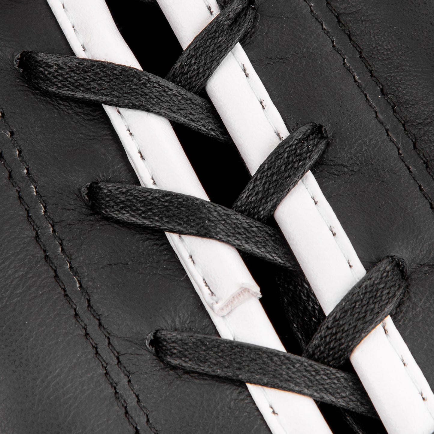 Venum Giant 2.0 professionelle Boxhandschuhe - MIT SCHNÜRUNG