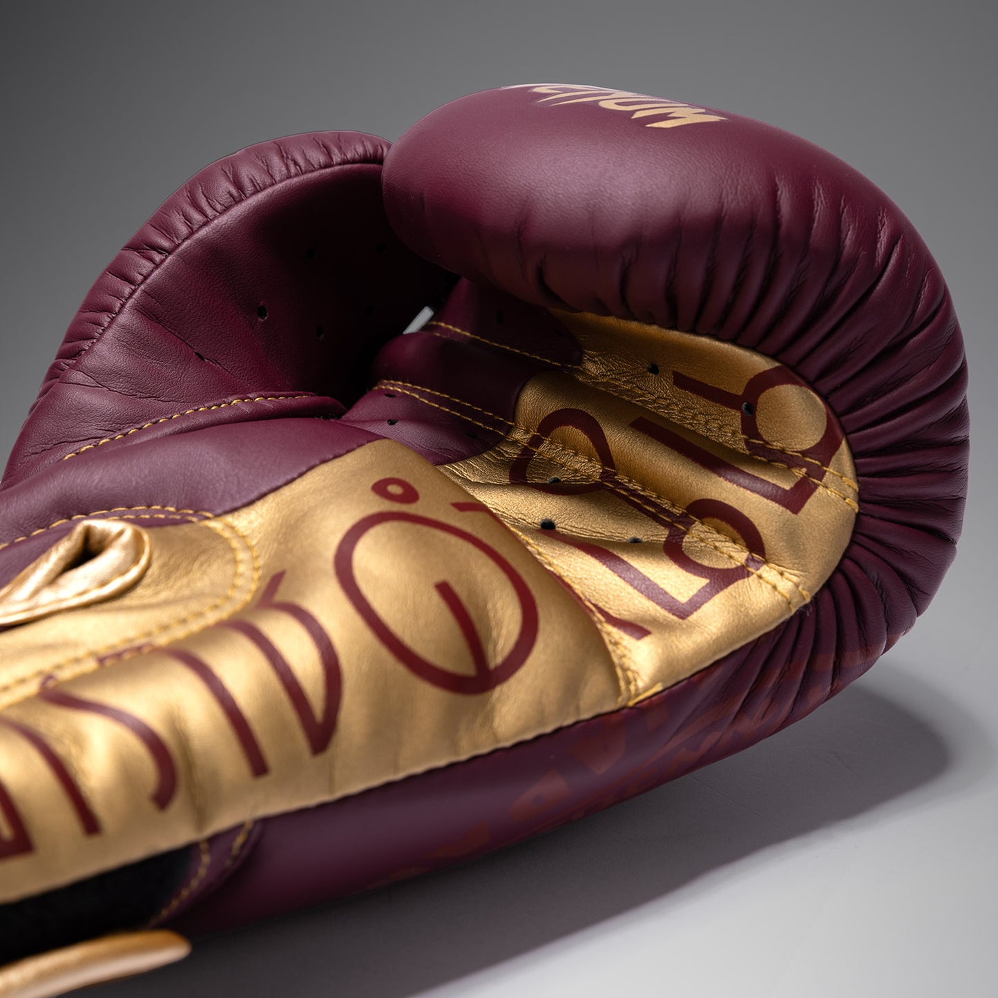 Venum x Rajadamnern Boxhandschuhe - Burgunder