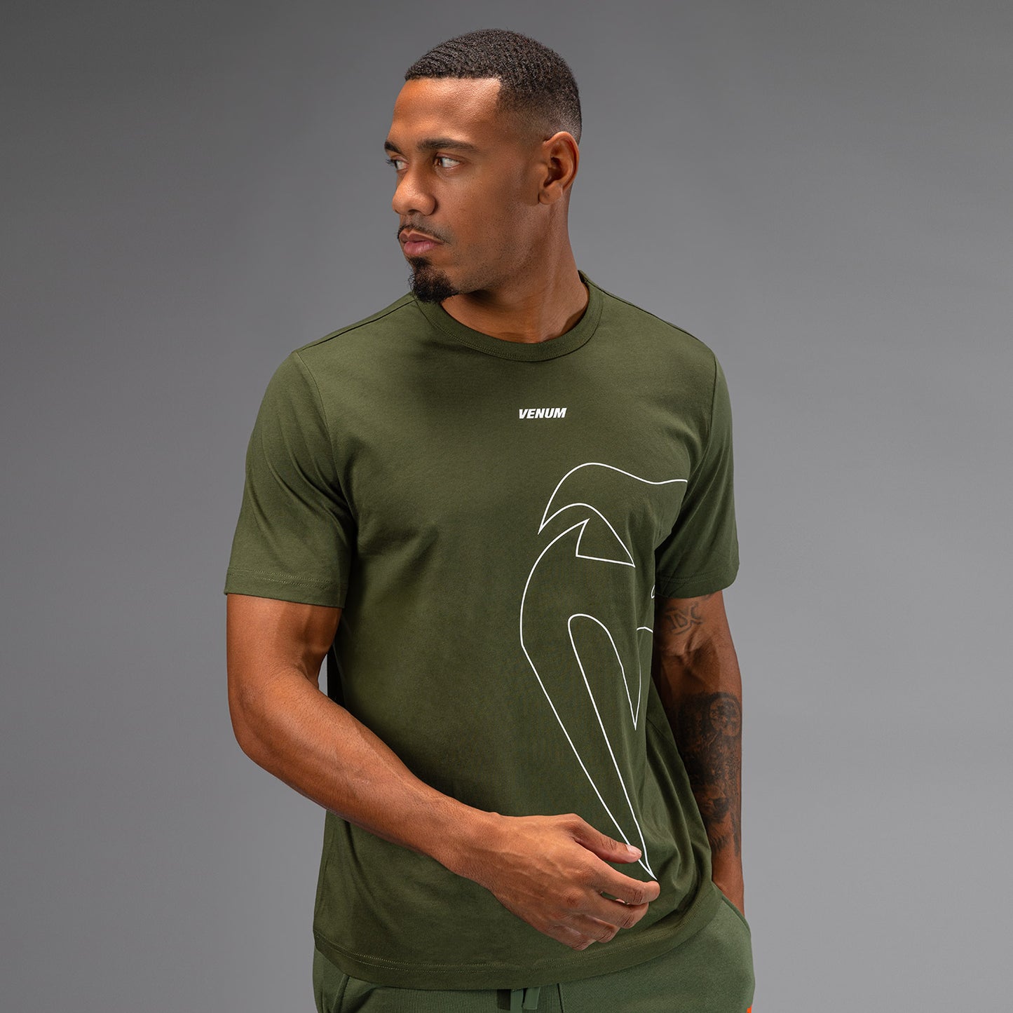 Venum Giant Connect T-Shirt - Armeegrün