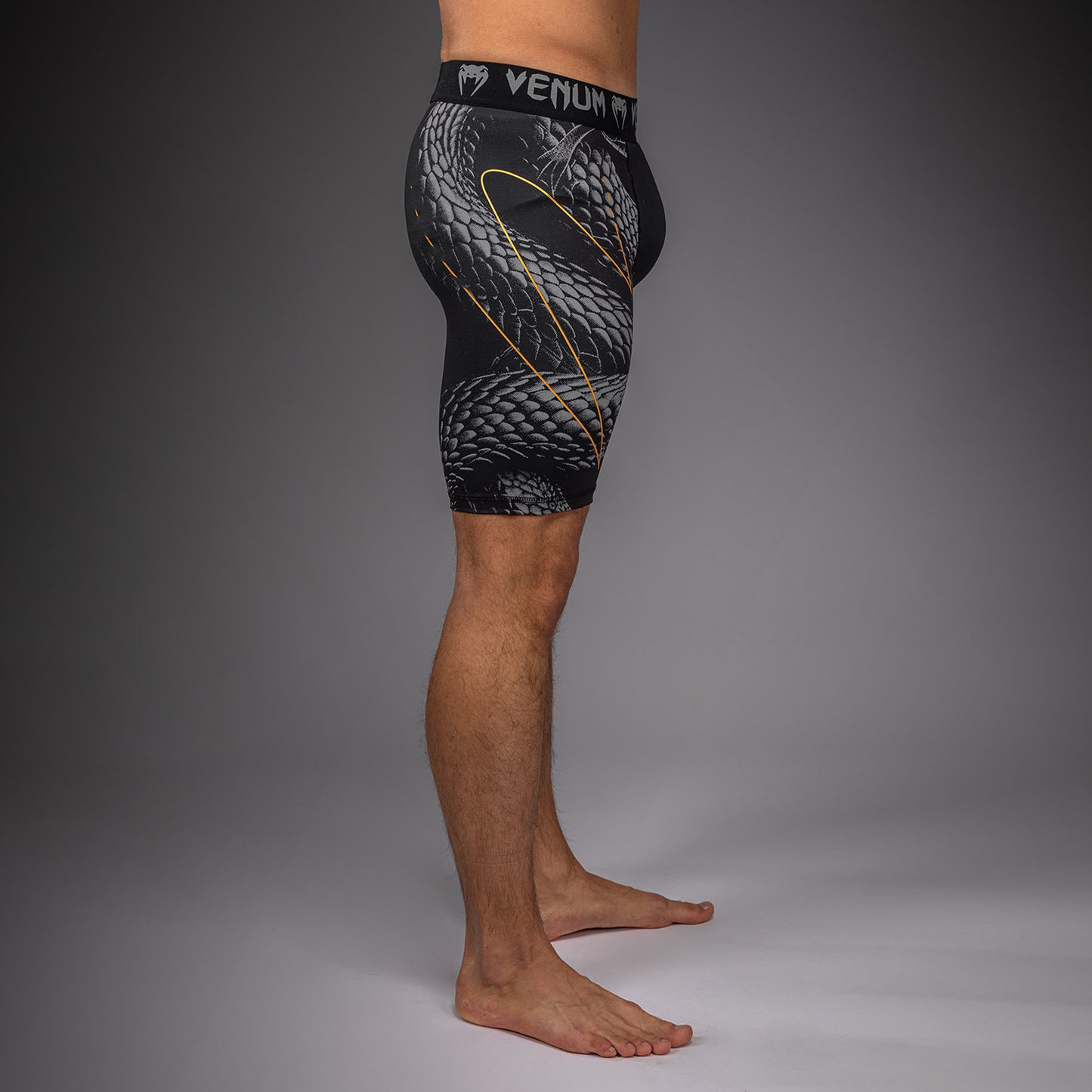 Venum Matupa Kompressionsshort - Schwarz/Grau/Gold