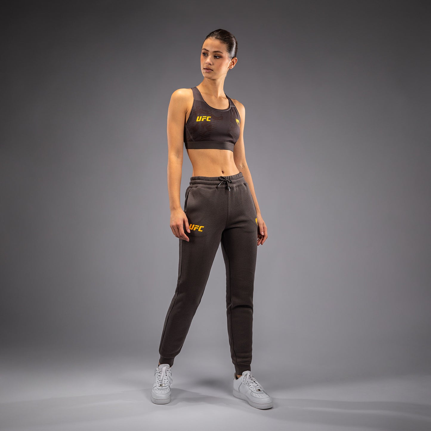 UFC Fusion by Venum Fight Week Damen Baumwollhose - Solid Erdiges Braun