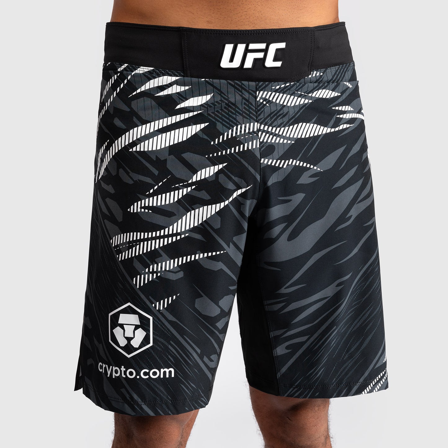 UFC Fusion by Venum Personalized Authentic Fight Night Herren Fight Short - Long Fit - Schwarz
