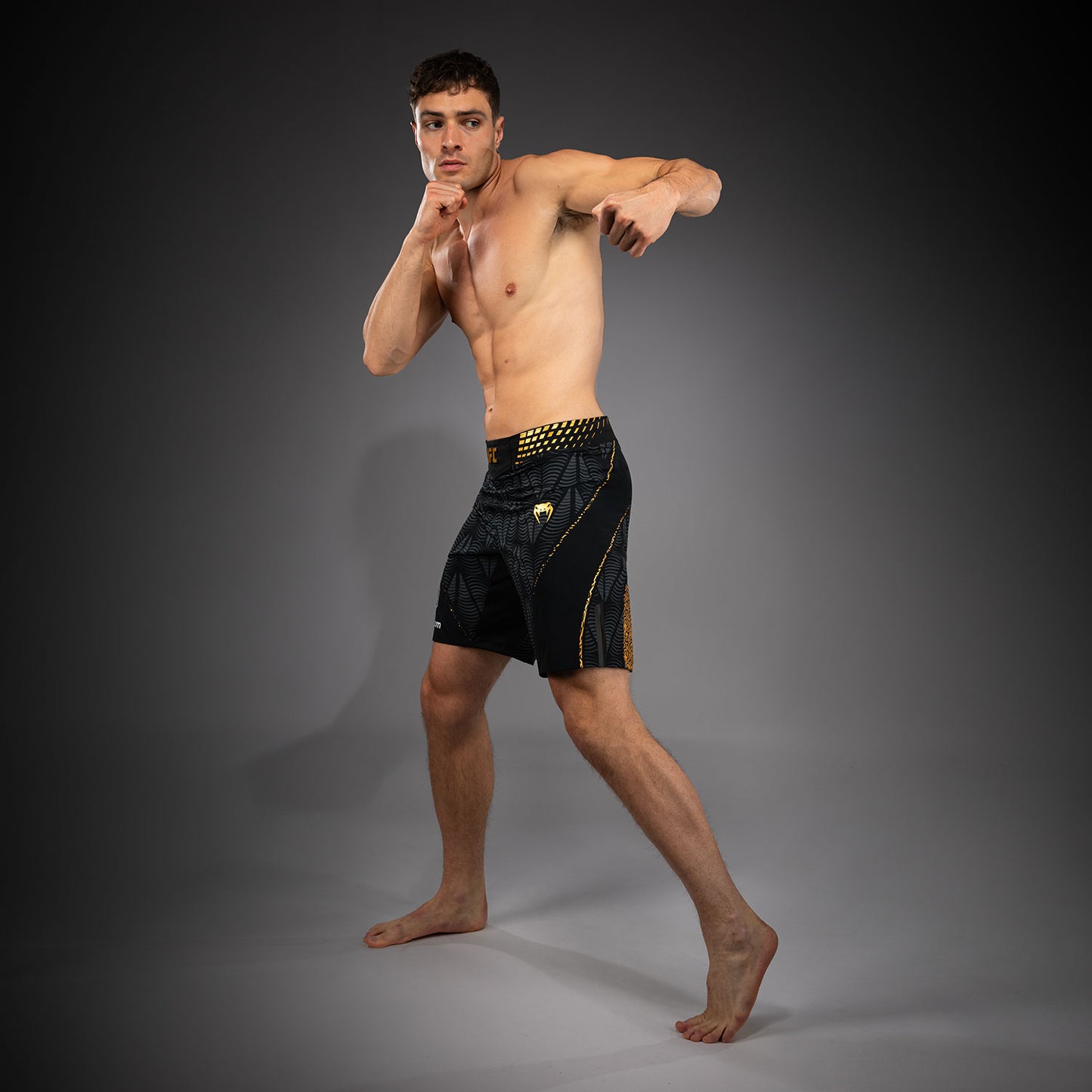 UFC Zenith by Venum Authentic Fight Night Lange Passform Fight Short Herren - Champion