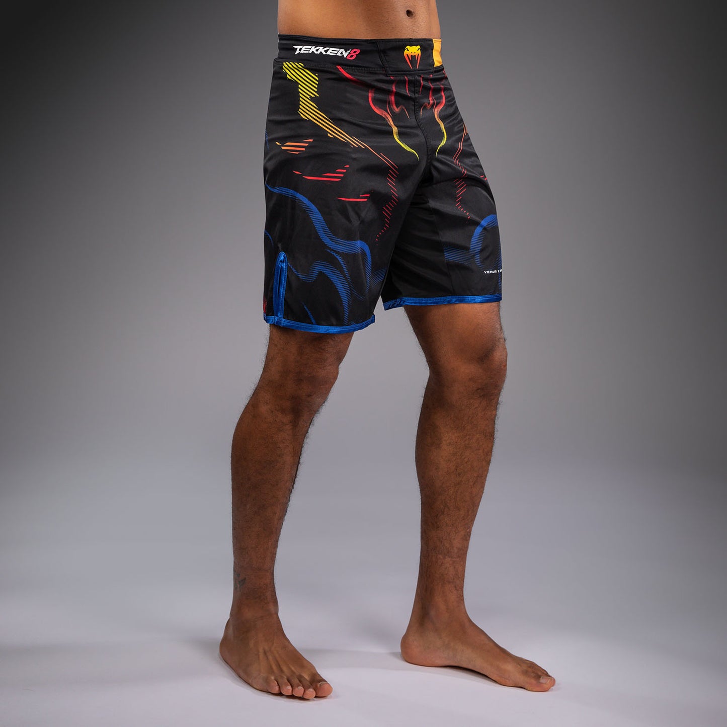 Venum x TEKKEN 8 Fightshorts - Yoshimitsu - Schwarz/Orange