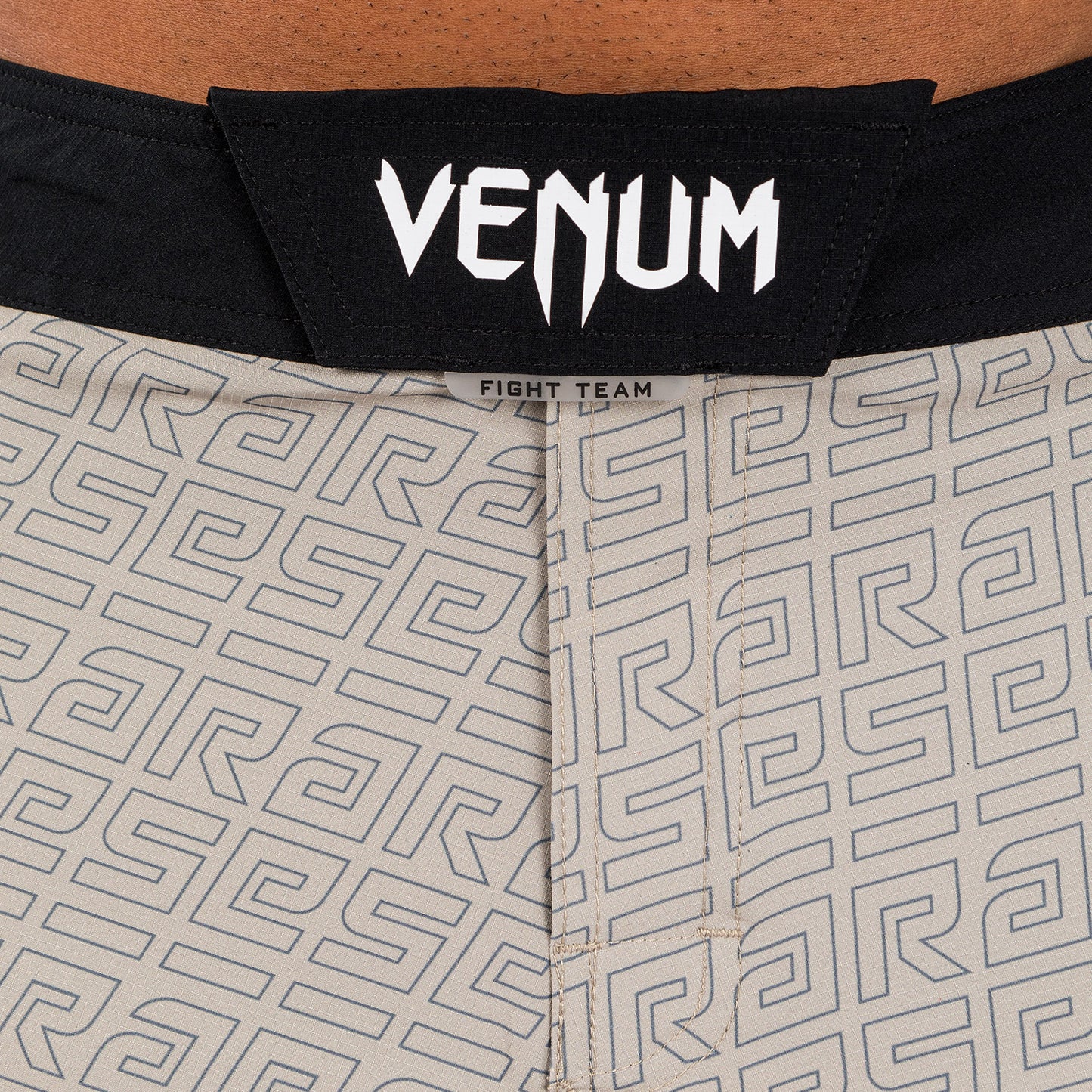 Venum x Ares 2.0 Kampfshorts - Sand