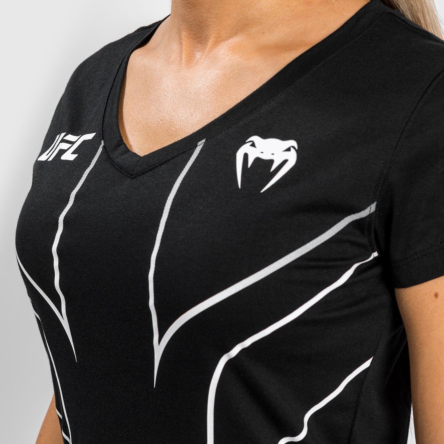 UFC Venum Fight Night 2.0 Replica Frauen-T-Shirt - schwarz