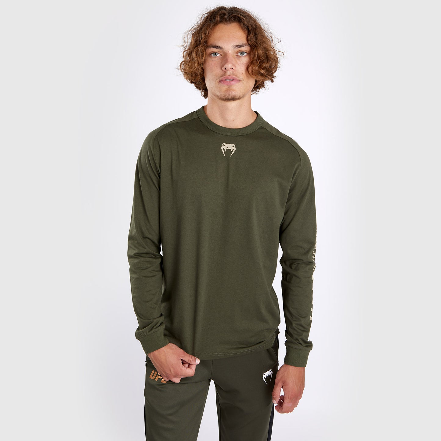 UFC Adrenaline by Venum Fight Week Langärmeliges Herren-T-Shirt - Khaki