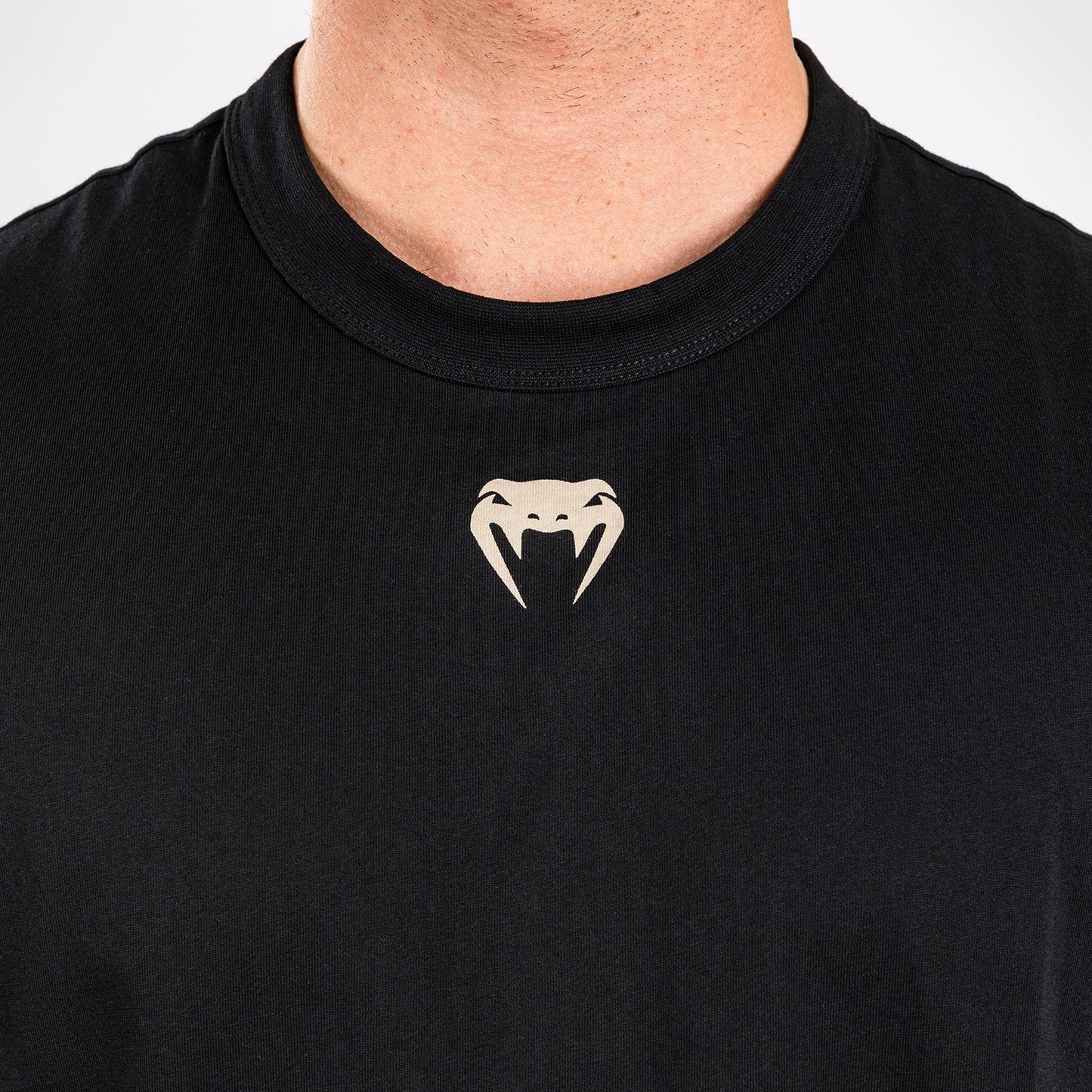 UFC Adrenaline by Venum Fight Week Kurzarm-T-Shirt für Männer - Schwarz