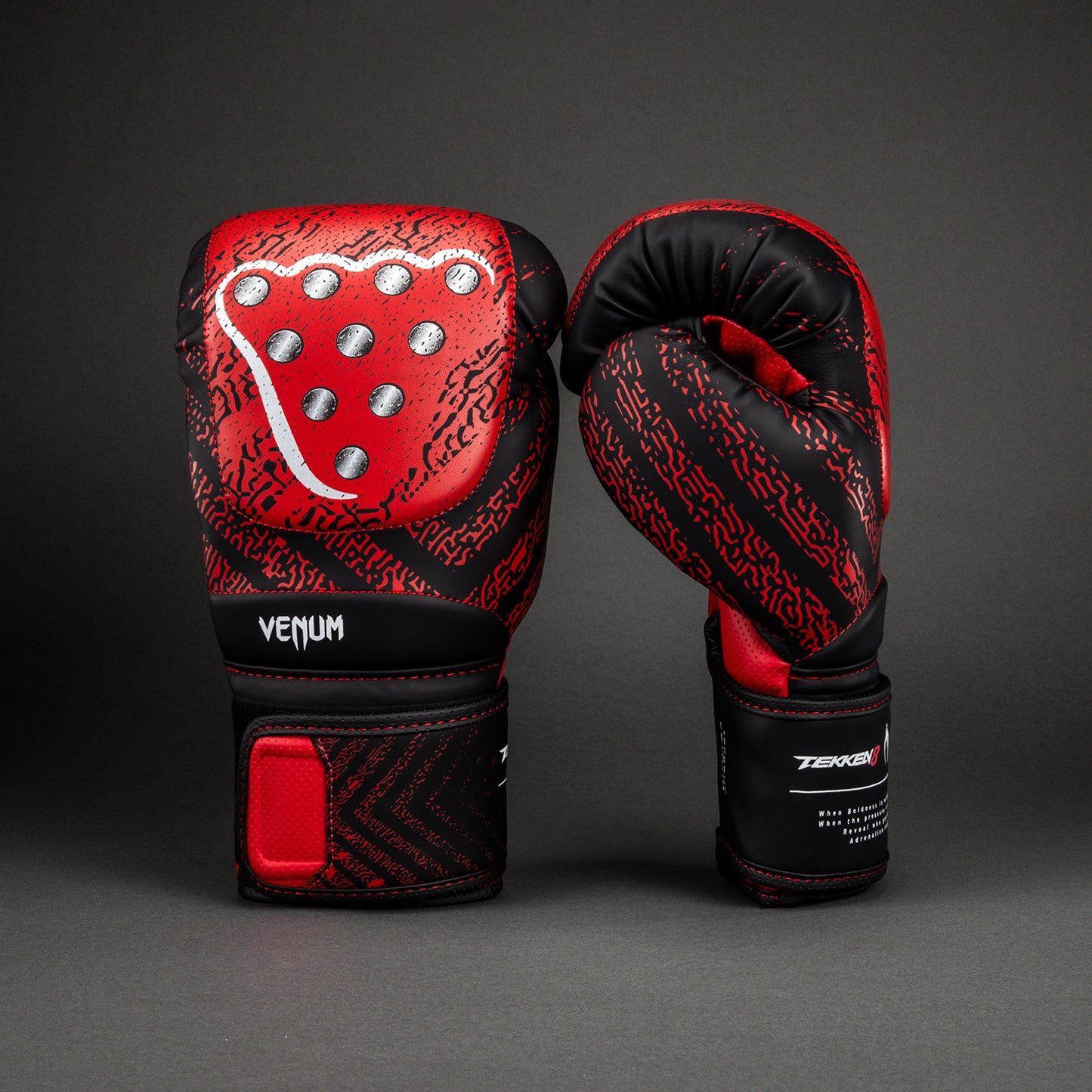 Venum x TEKKEN 8 Boxhandschuhe - Kazuya - Rot/Schwarz