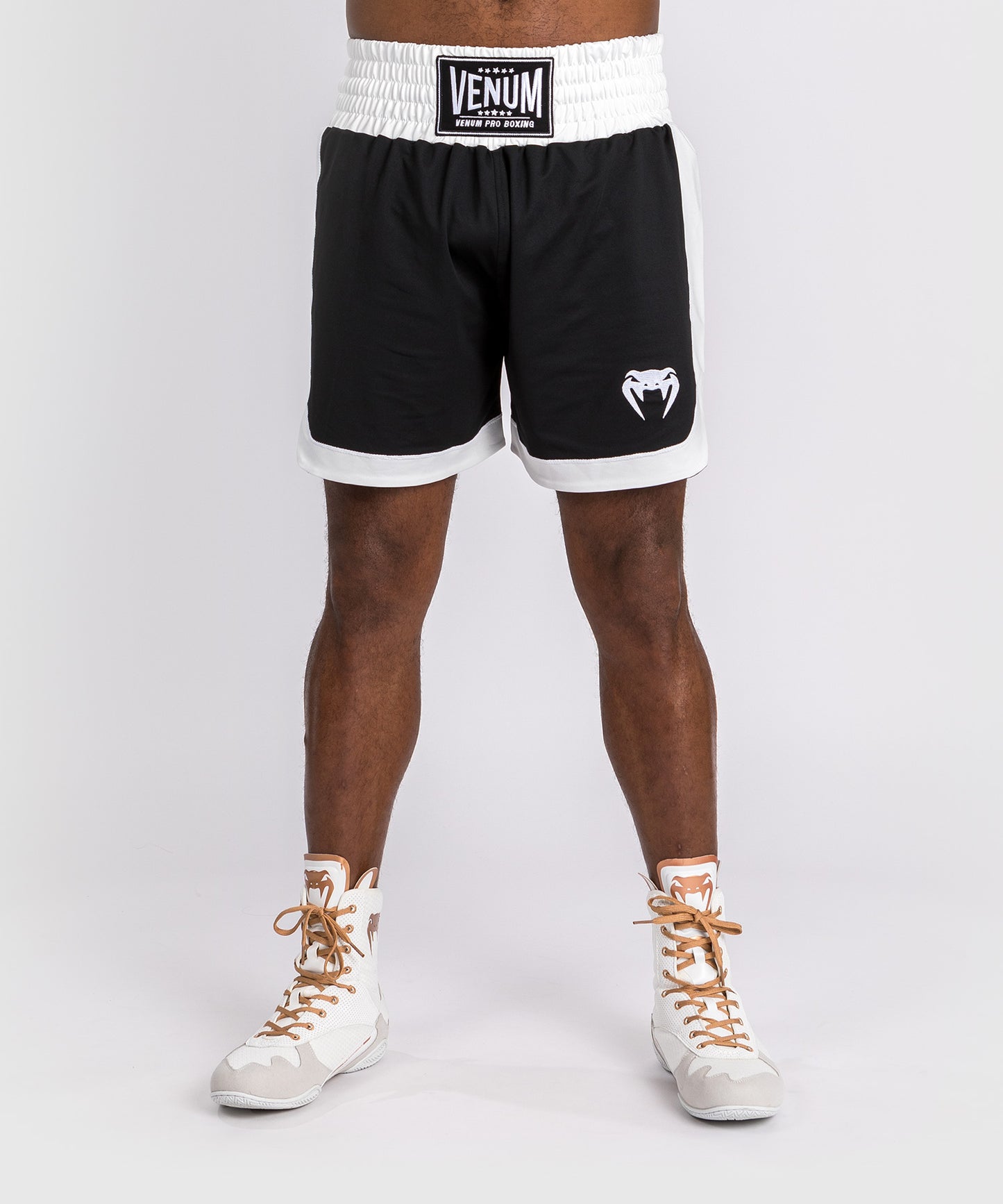 Venum Classic Boxing Shorts - Schwarz/Weiß