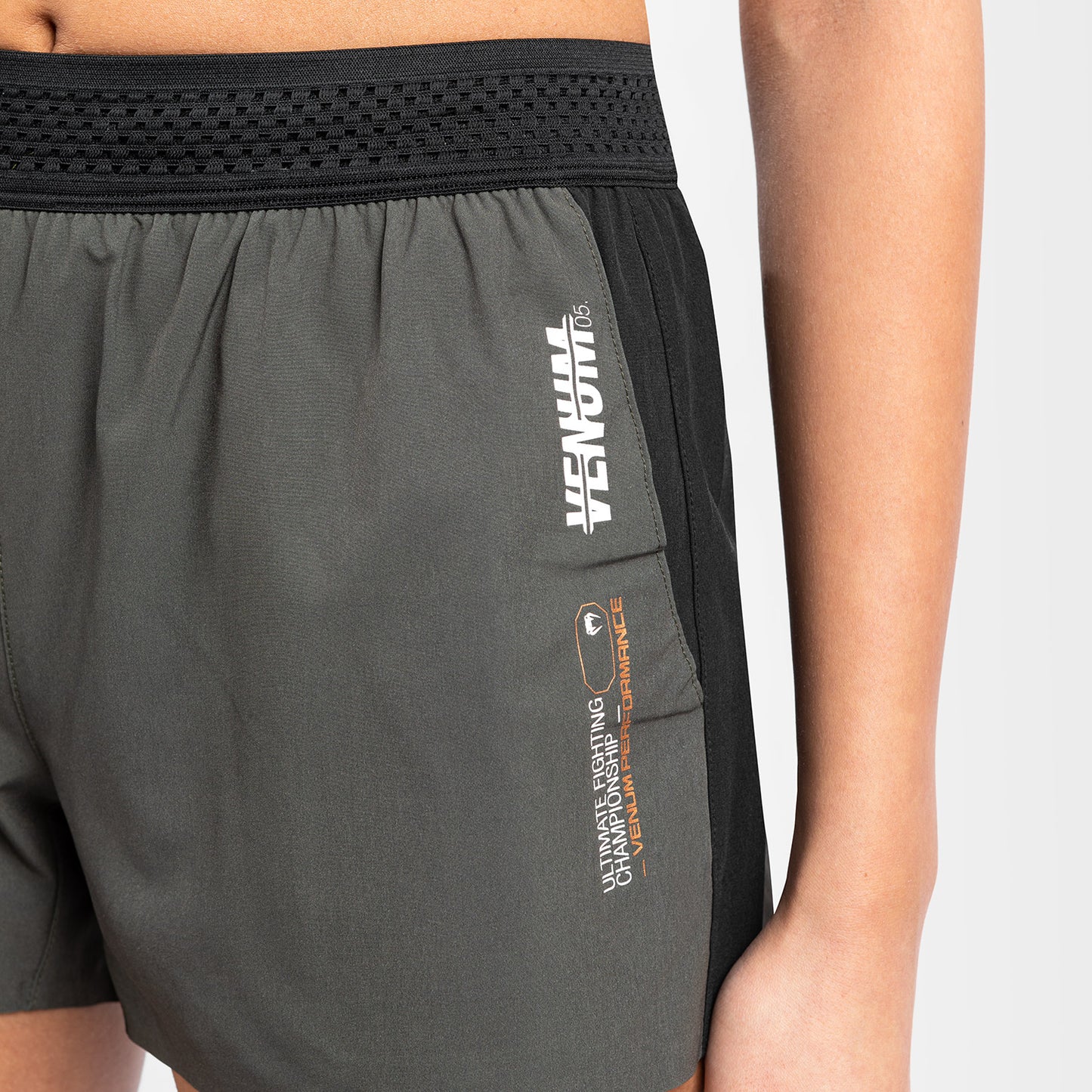UFC Adrenaline by Venum Fight Week Performance-Short für Frauen - Khaki