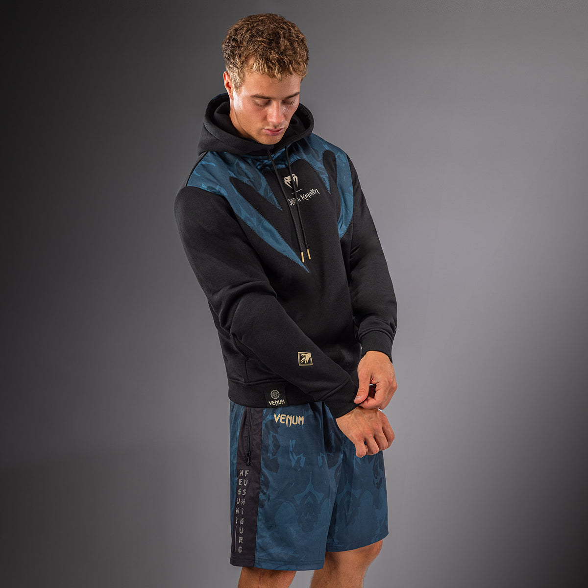 Jujutsu Kaisen x Venum Fushiguro Hoodie – Ozeangrün