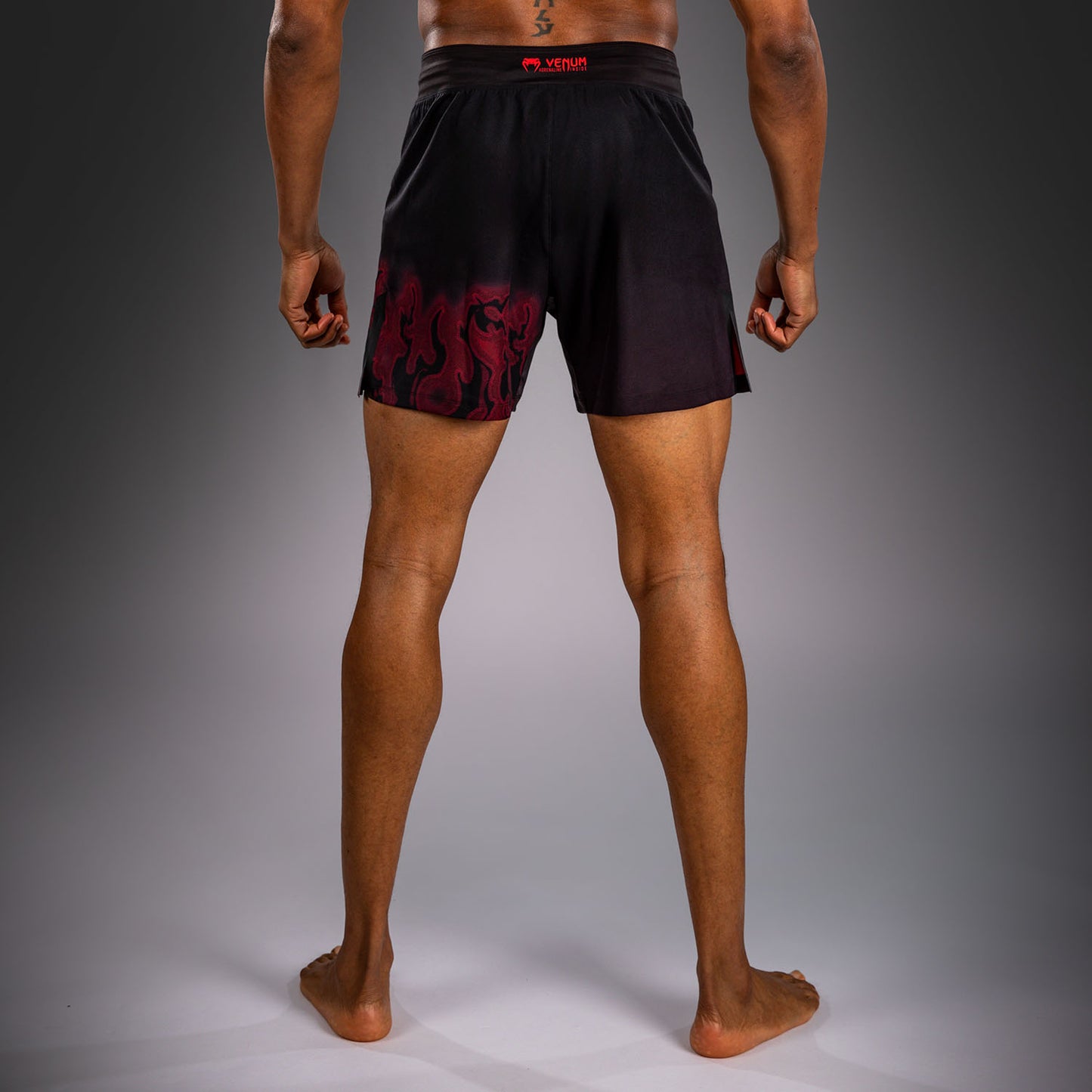 Venum Spectre Fightshorts – Schwarz/Rot