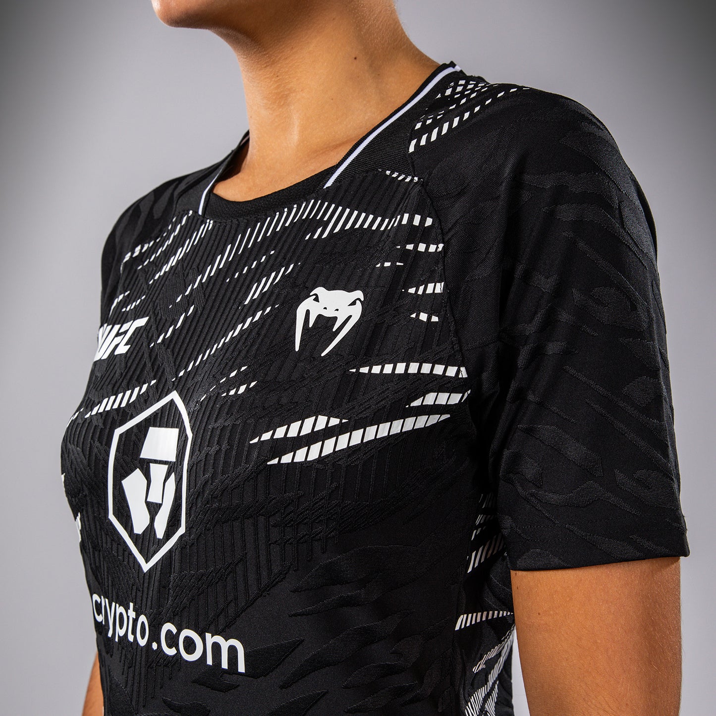 UFC Fusion by Venum Authentic Fight Night Damen Walkout Jersey - Schwarz