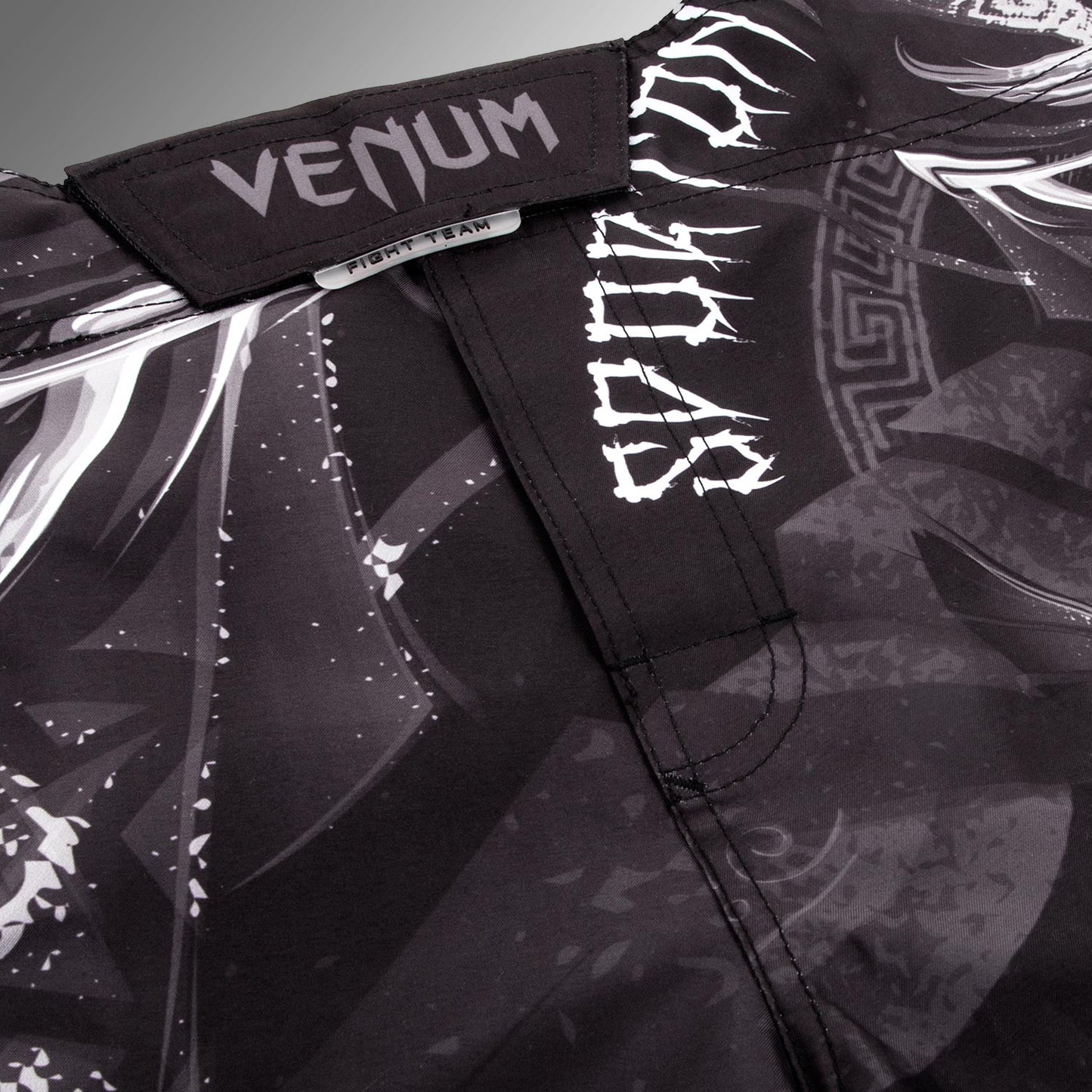 Venum Gladiator 3.0 Kampfshorts - Schwarz/Weiß