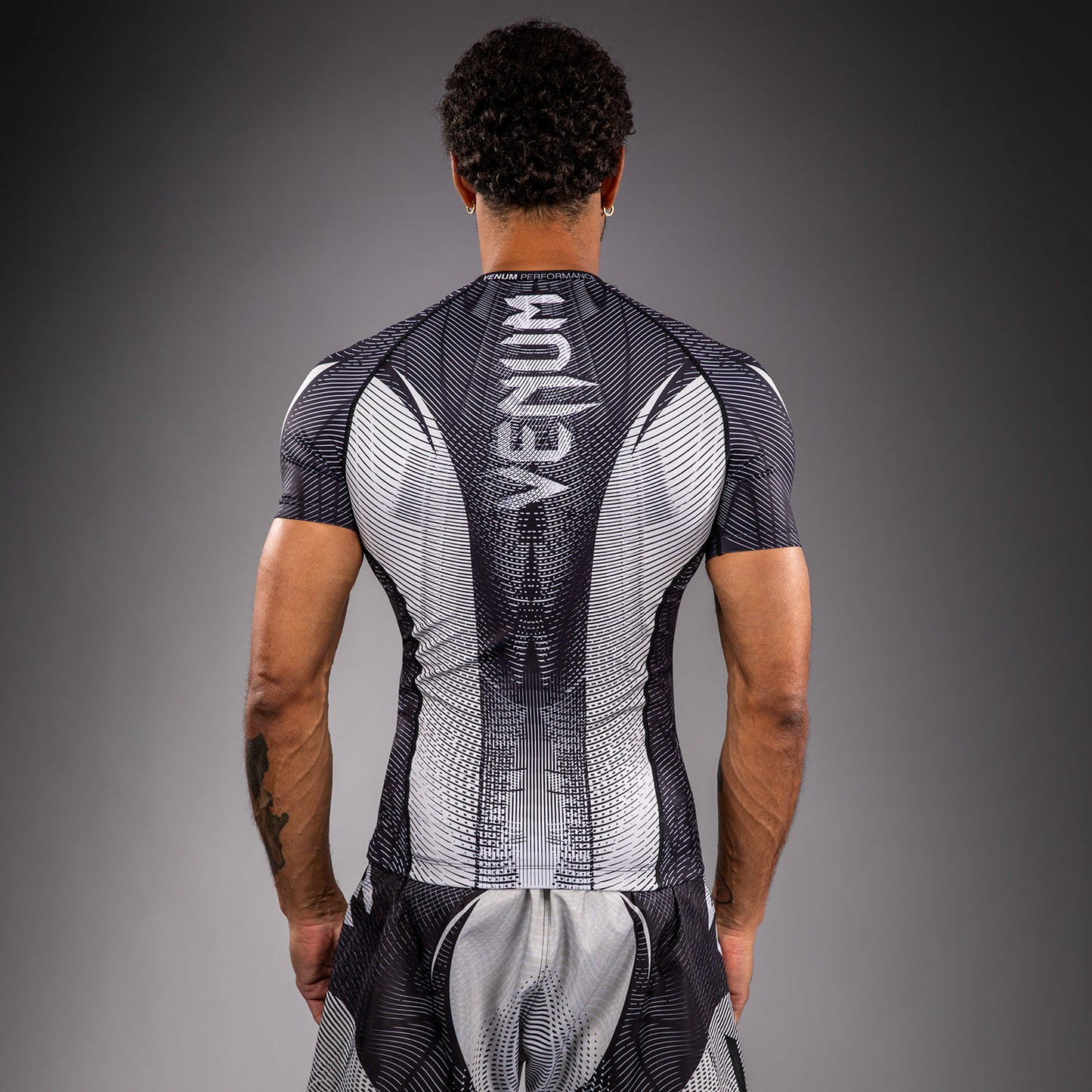 Venum Galactic 3.0 Kurzarm Rashguard - Cremeweiß/Schwarz