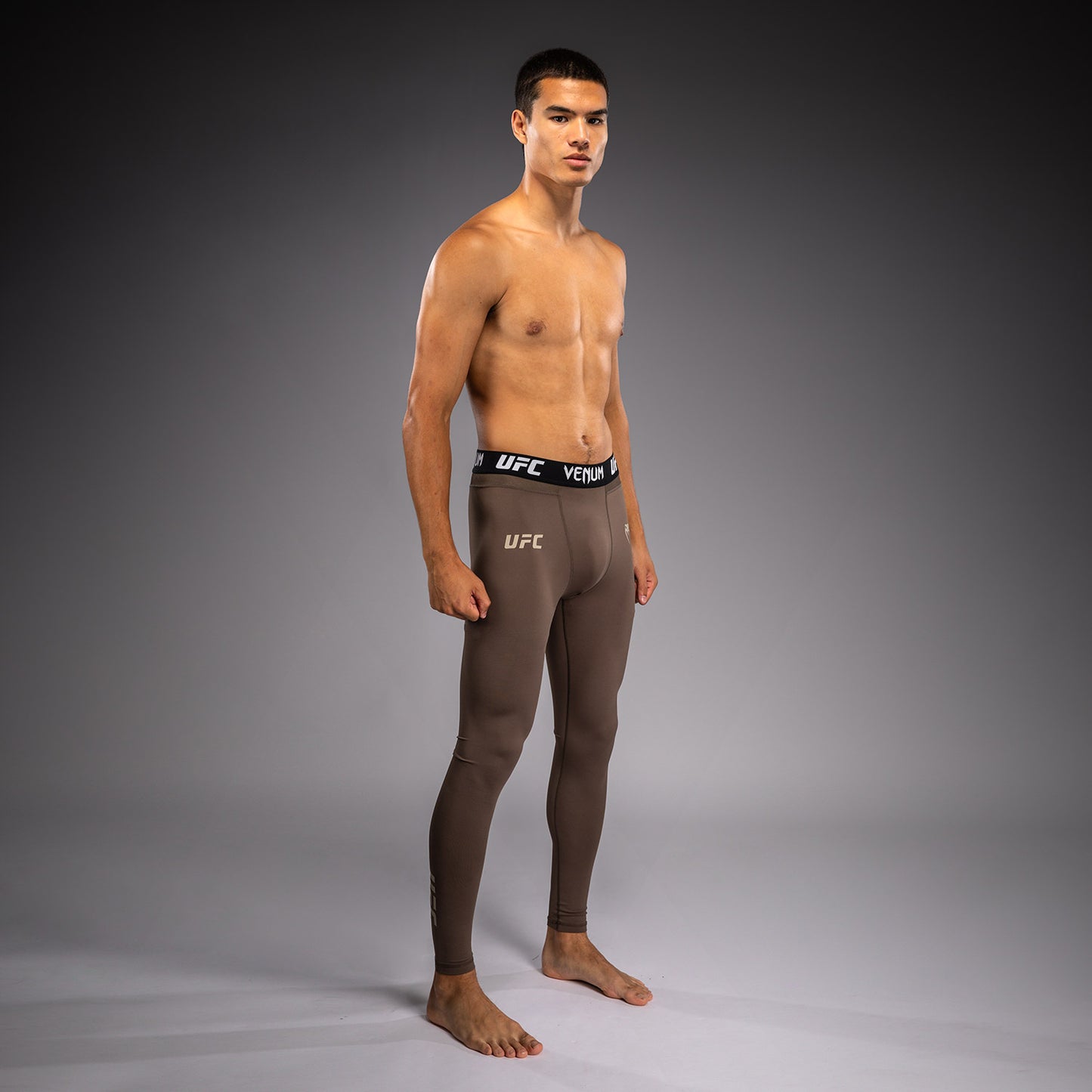 Venum UFC Unity by Venum Authentic Fight Week Herren Funktions-Kompressionshose - Braun