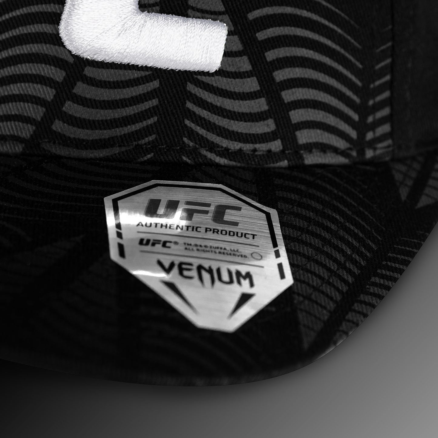 UFC Zenith by Venum Authentic Fight Night Kappe - Schwarz/Weiß/Orange