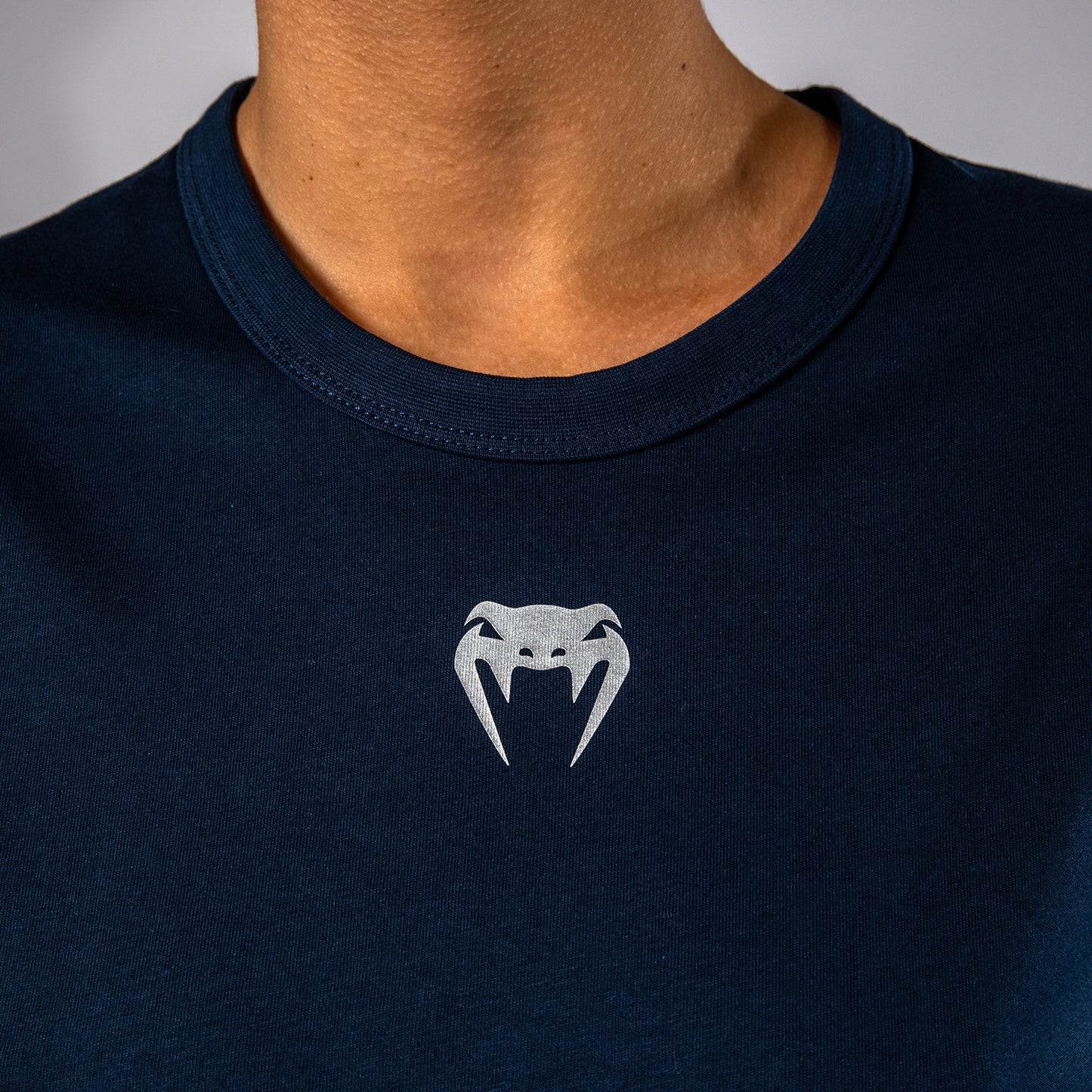 UFC Fusion by Venum Fight Week Damen Kurzarm Baumwoll T-Shirt - Solid Ozeanisches Blau