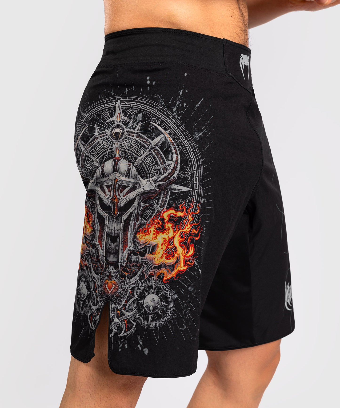 Venum Gladiator 5.0 Fight Shorts für Männer - Schwarz/Silber