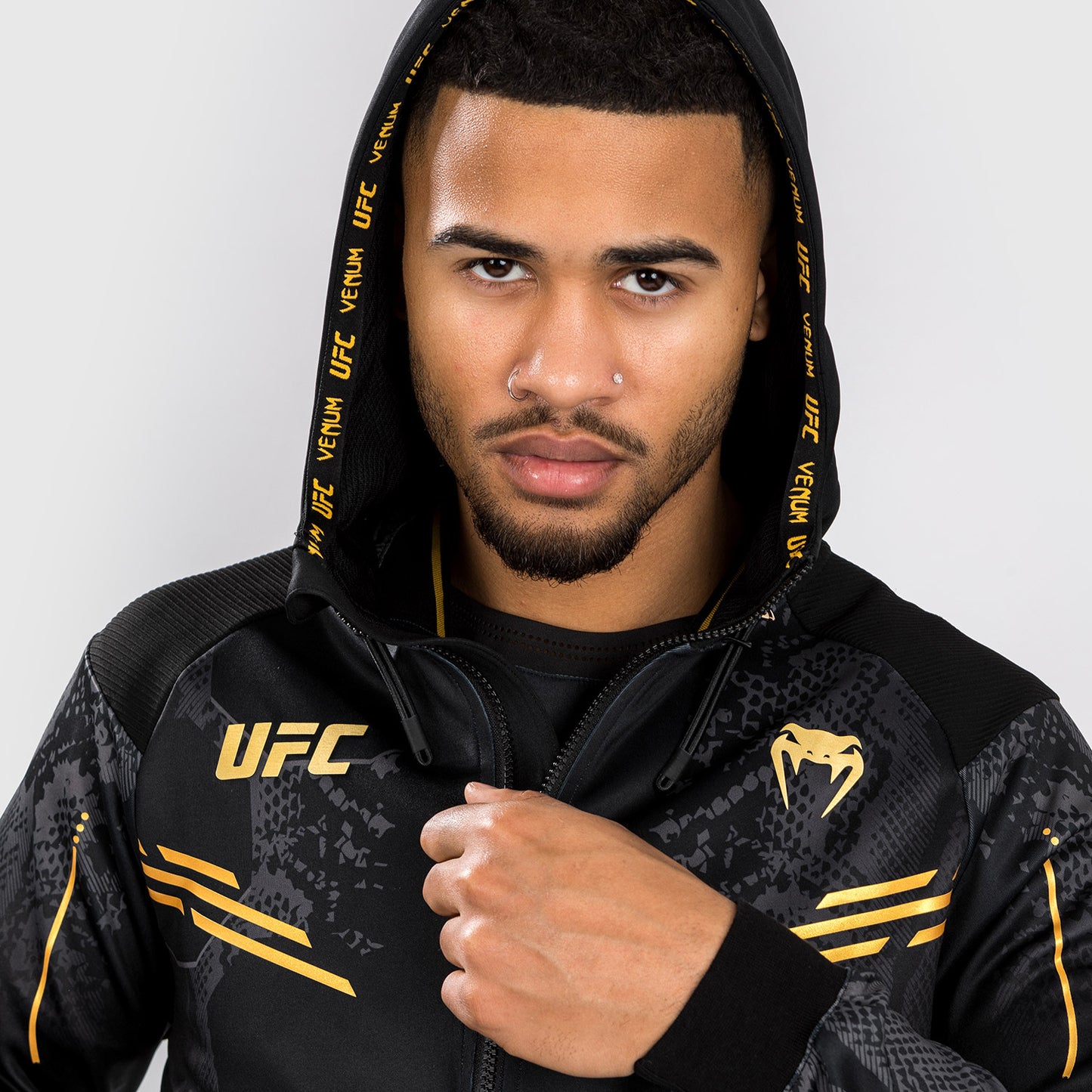 UFC Adrenaline by Venum Authentic Fight Night Walkout-Hoodie für Männer - Champion