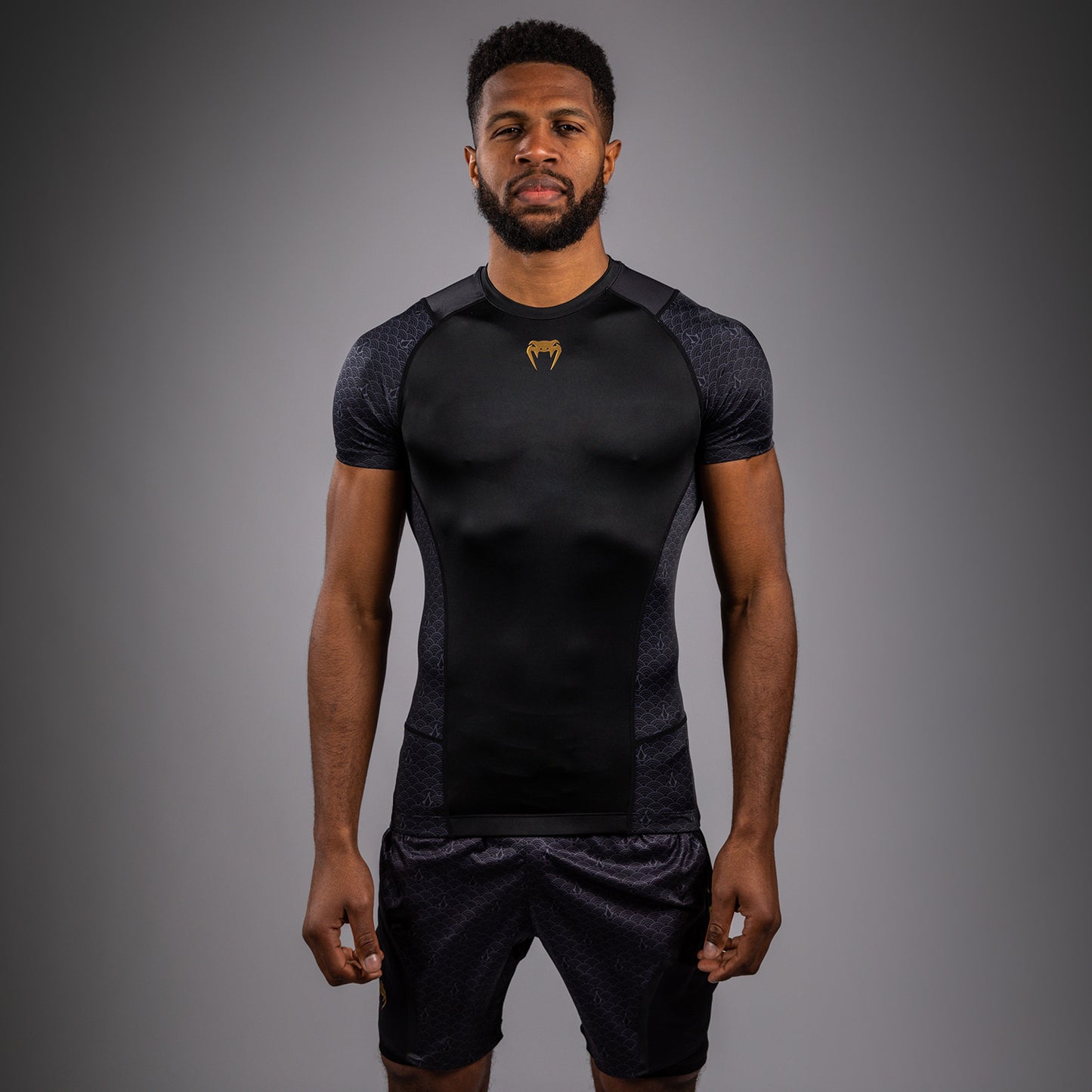 Venum x Assassin’s Creed Shadows Kurzärmeliger Rashguard für Männer - Schwarz