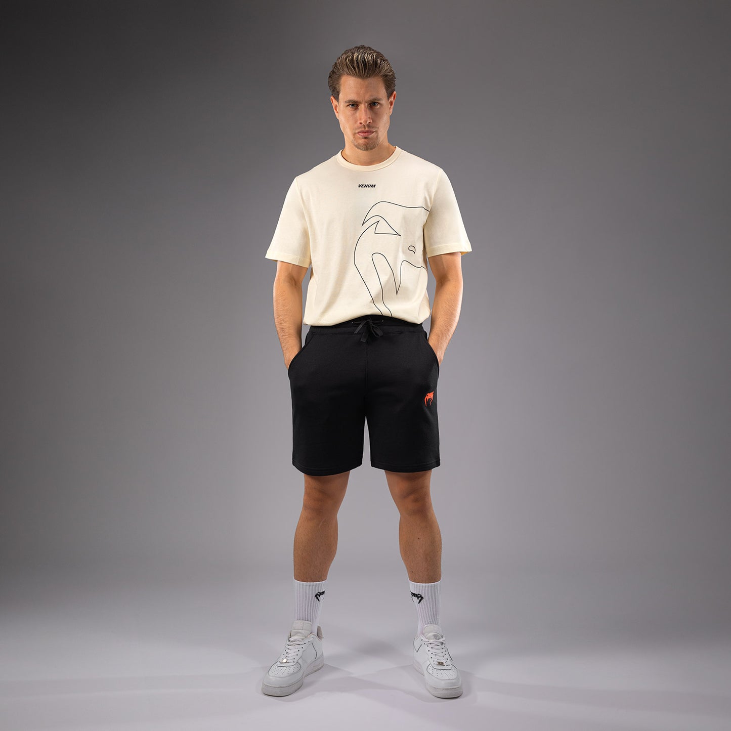 Venum Classic Shorts - Schwarz
