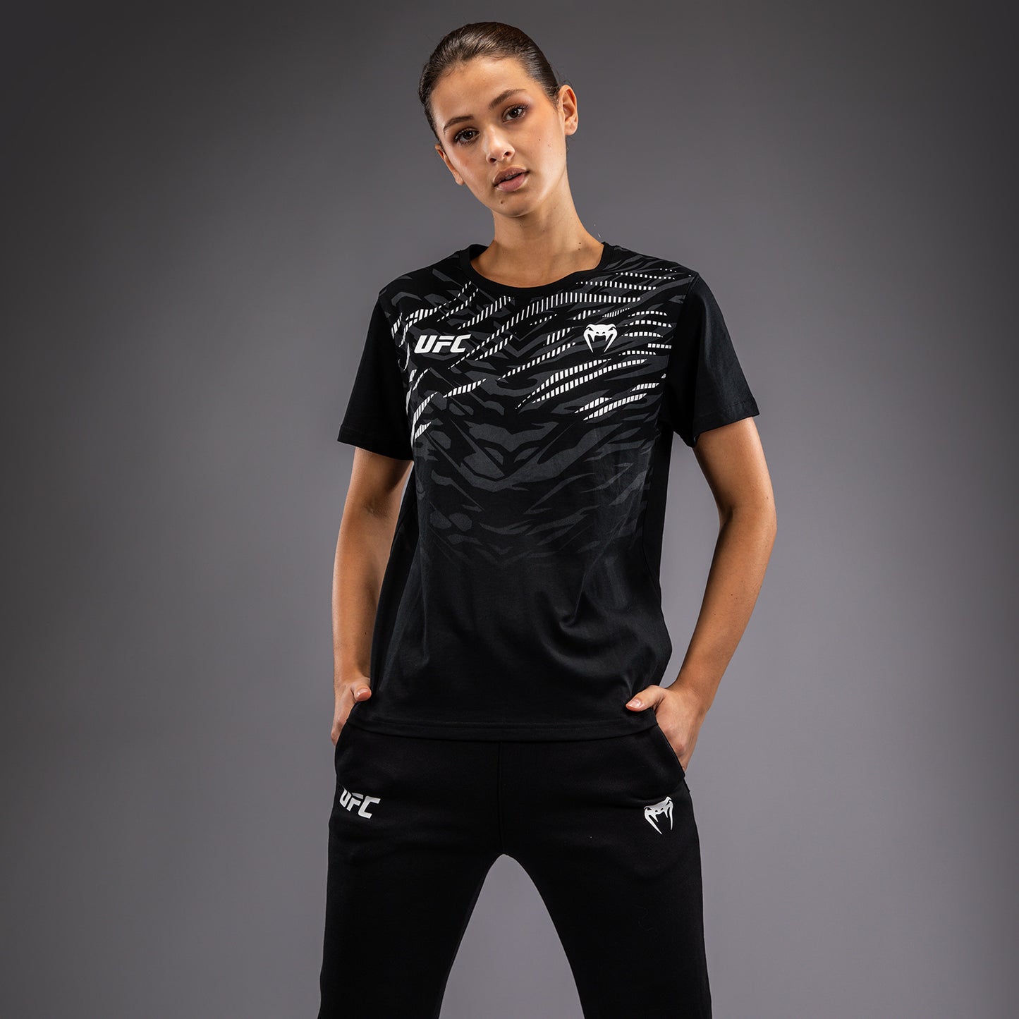 UFC Fusion by Venum Replica Damen Kurzarm T-Shirt - Schwarz