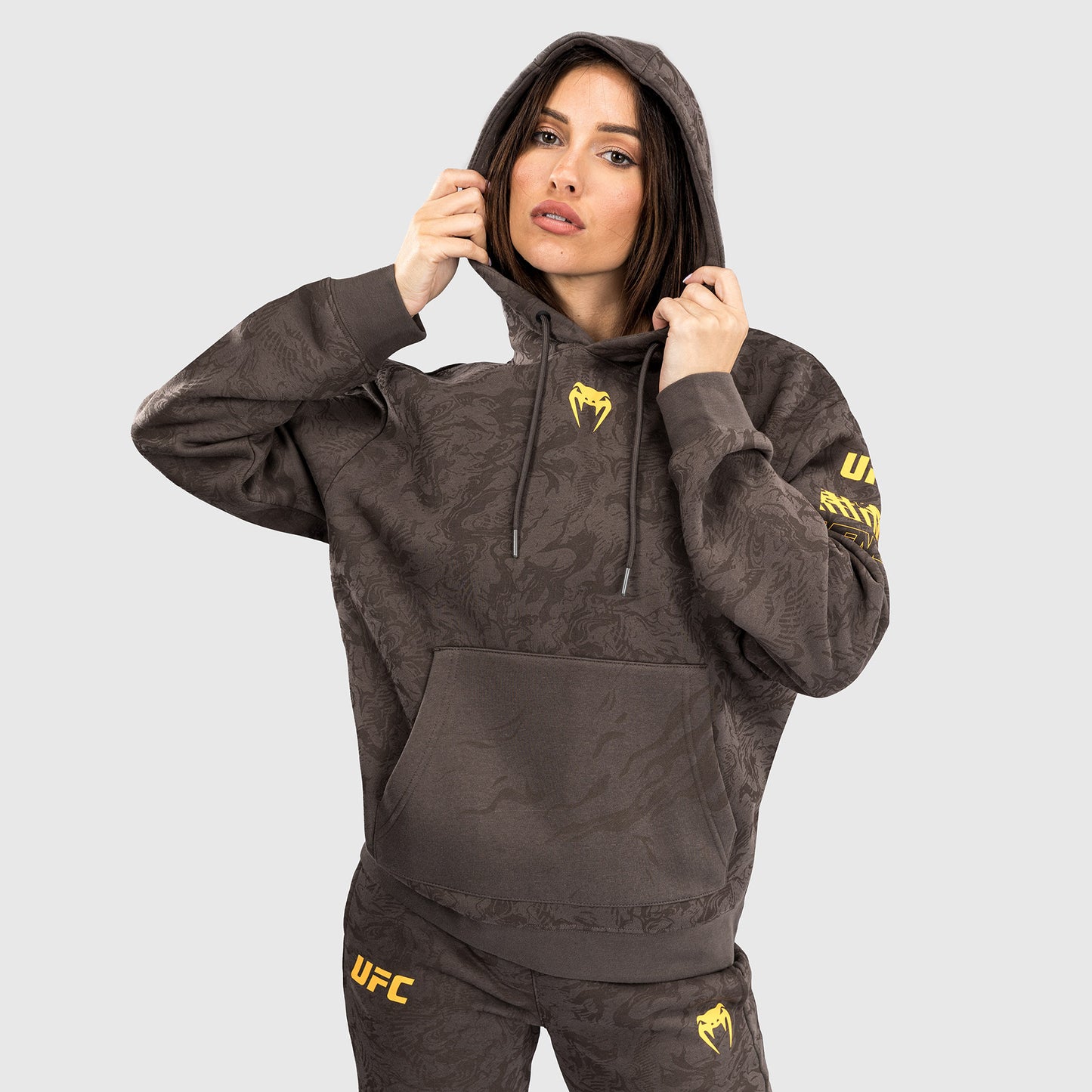 UFC Fusion by Venum Fight Week Damen Pullover Hoodie - Erdiges Braun