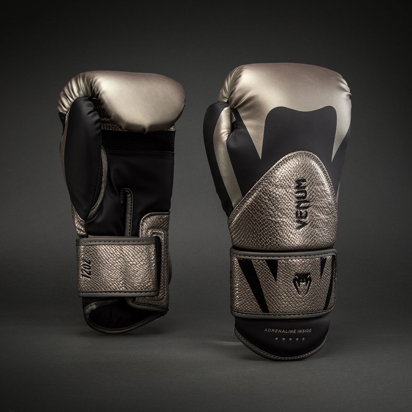 Venum Challenger 4.0 Scales Boxhandschuhe – Silber/Schwarz