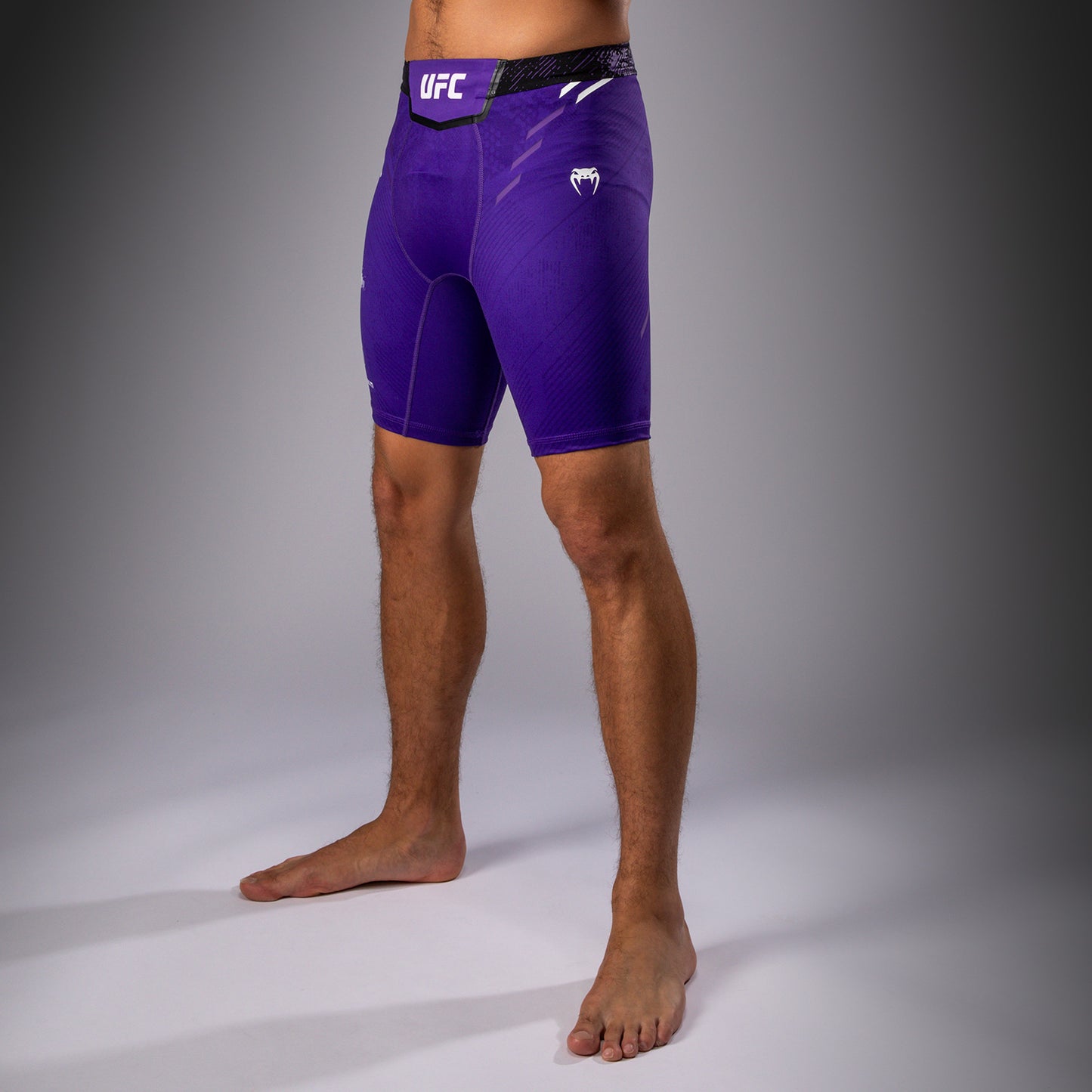 UFC Adrenaline by Venum Authentic Fight Night Herren Vale Tudo Short - lila