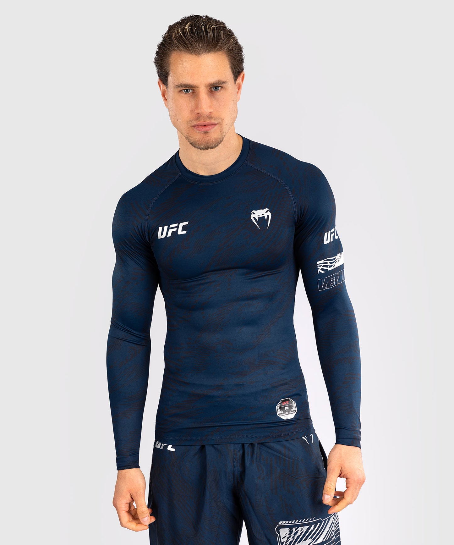 UFC Fusion by Venum Fight Week Herren Performance Langarm Rashguard - Ozeanisches Blau