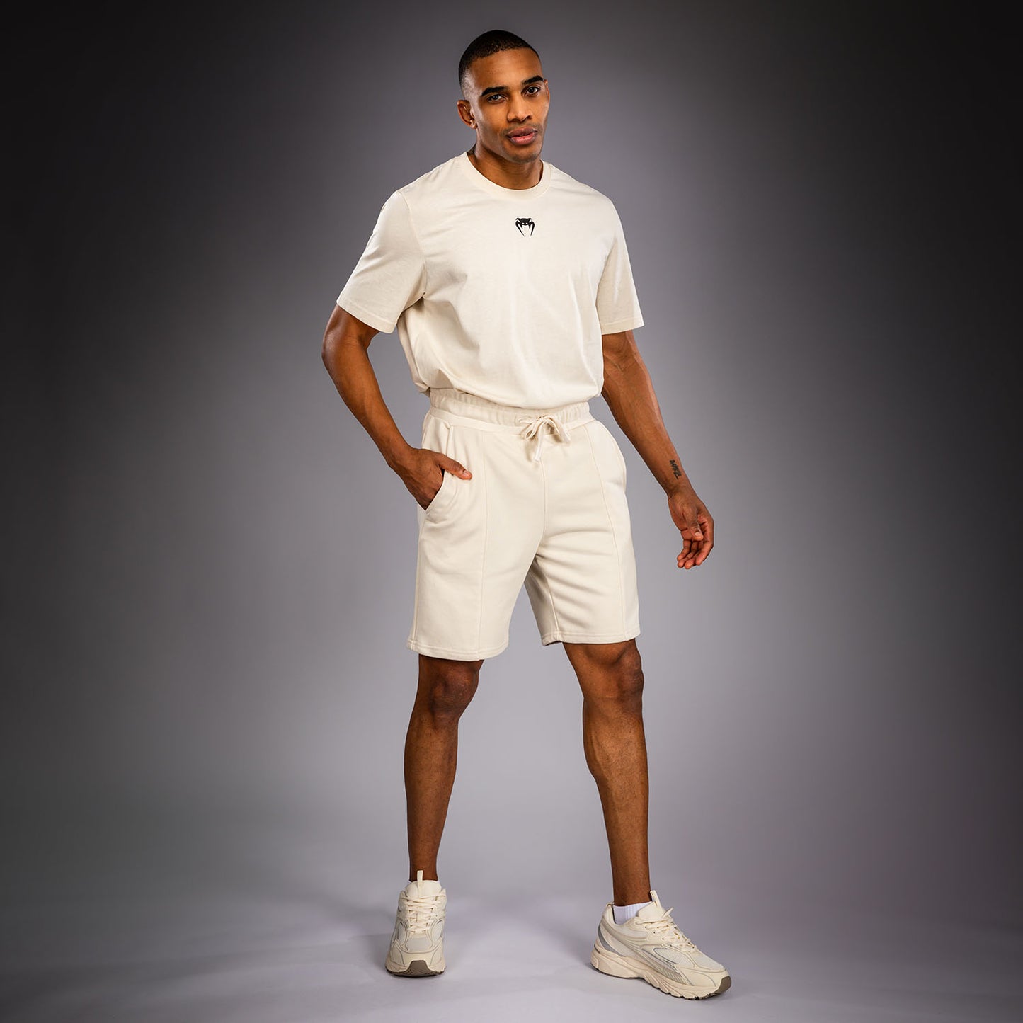 Venum Contender Fleece Shorts aus Baumwolle – Cremeweiß