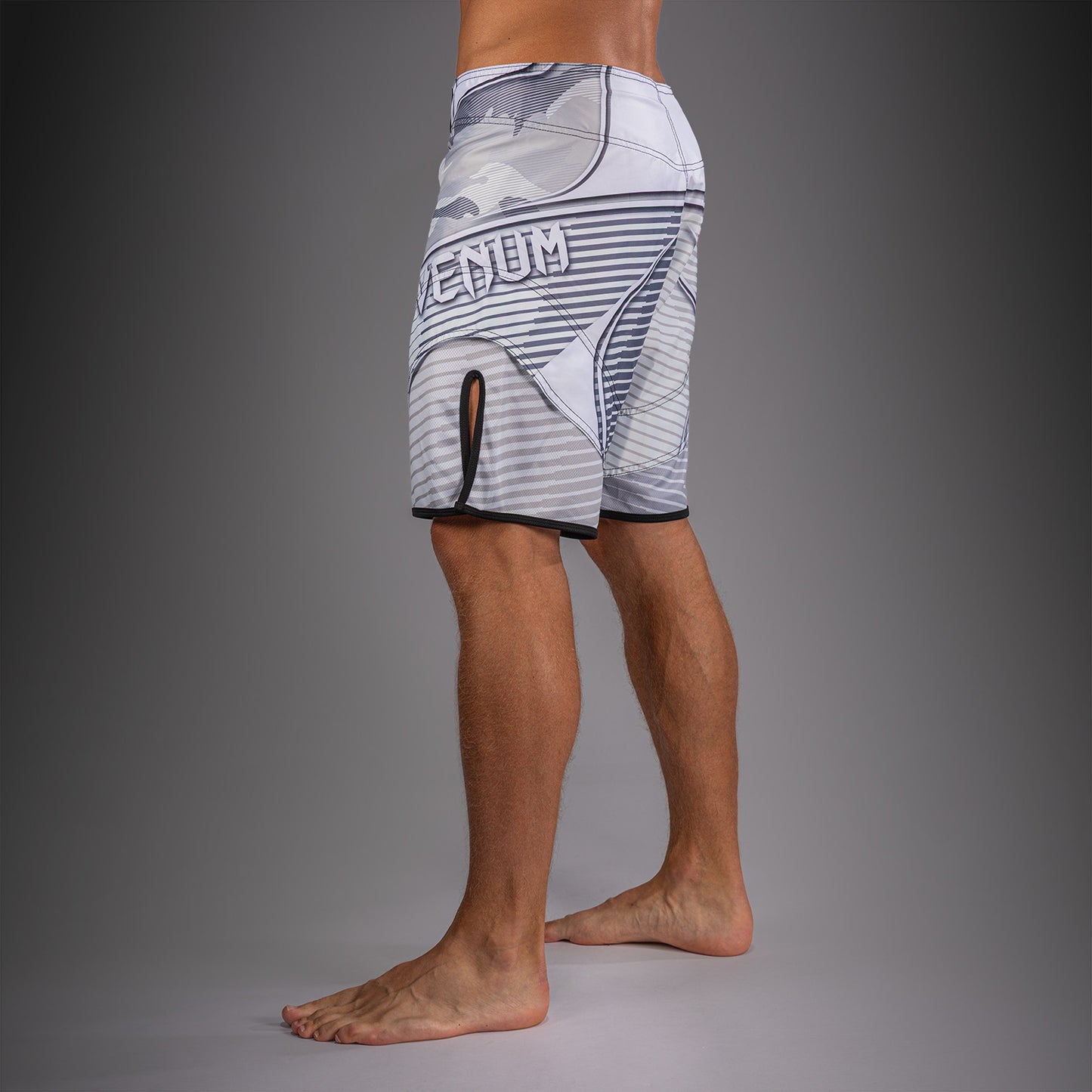 Venum Camo Hero Fightshorts - Weiß/Hellgrau