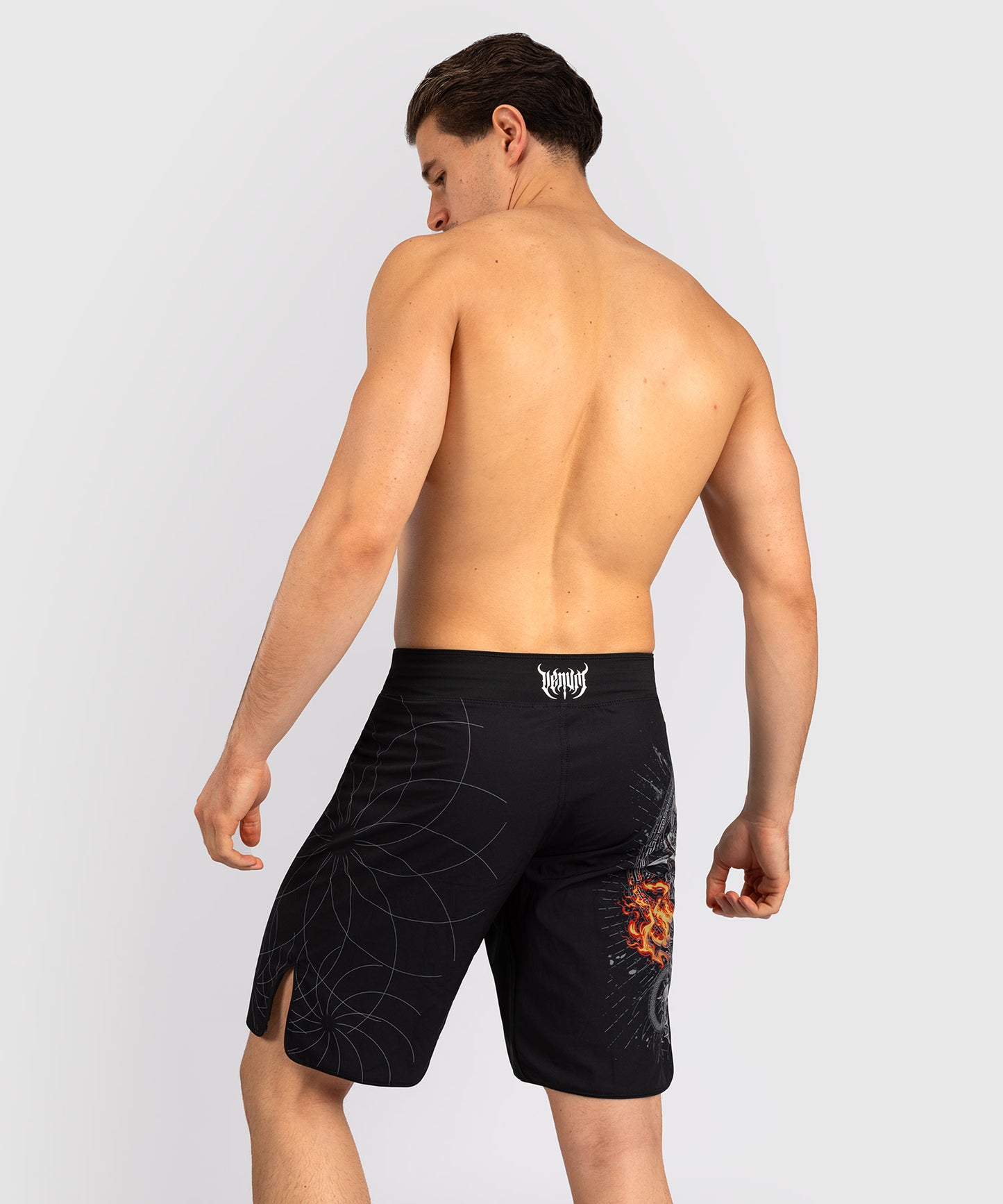 Venum Gladiator 5.0 Fight Shorts für Männer - Schwarz/Silber