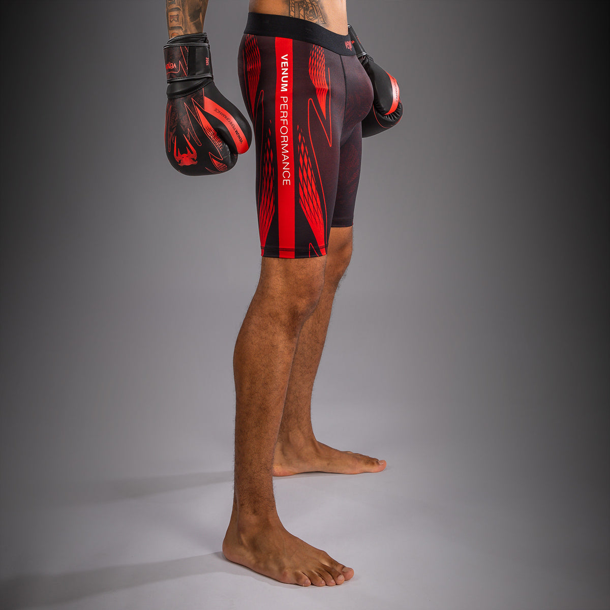 Venum Amazonia Reborn Kompressionsshorts - Schwarz/Rot
