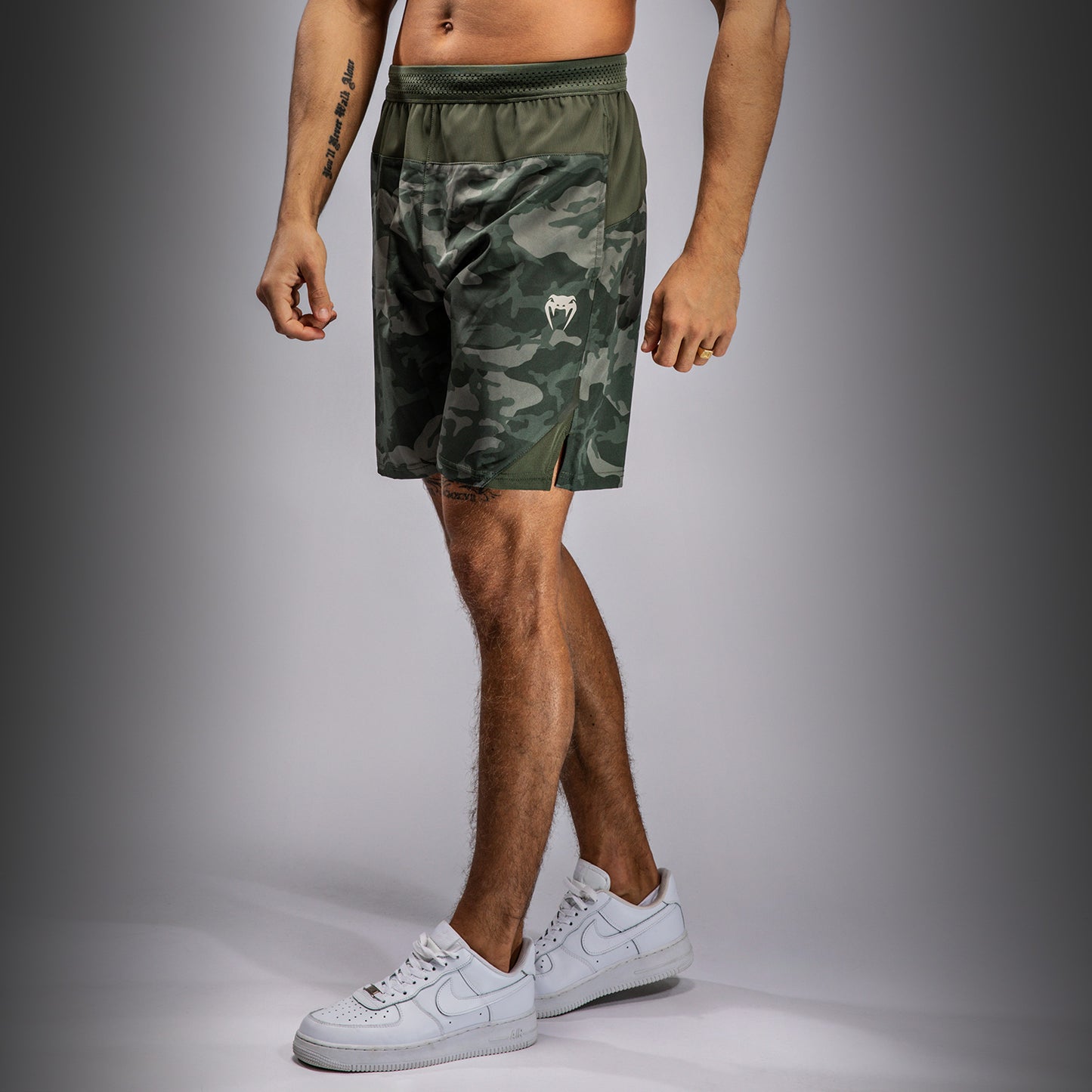 Venum G-Fit Air Herren Trainingsshorts - Armee Camouflage