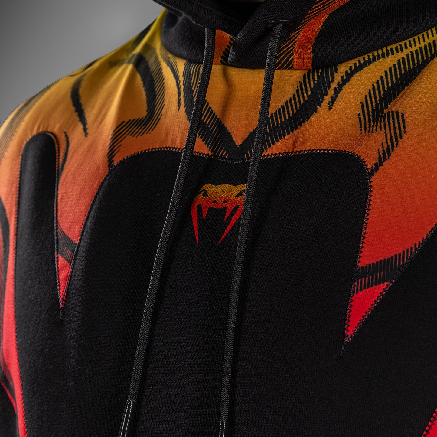 Venum x TEKKEN 8 Kapuzenpullover - Yoshimitsu - Schwarz/Orange
